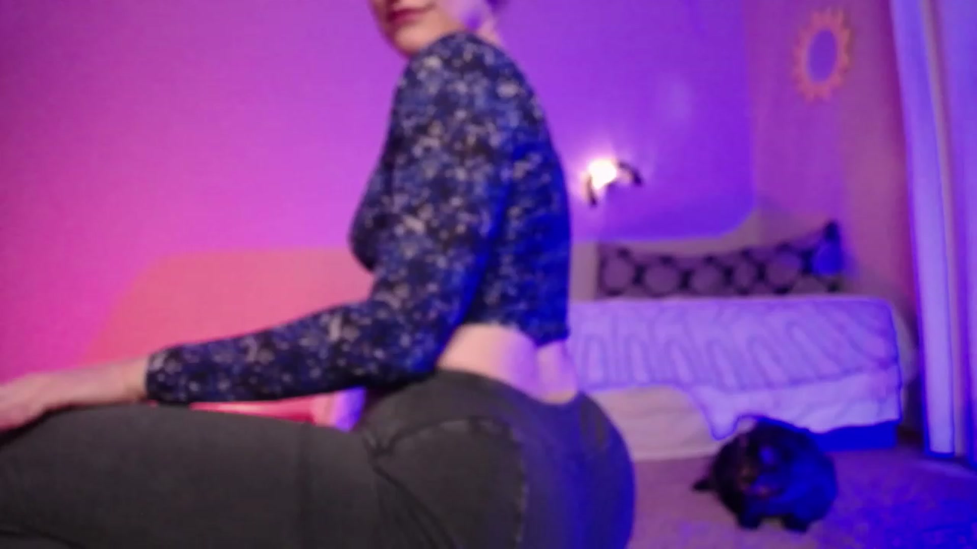 Gallery image thumbnail from Vedah's myfreecams stream on, 01/03/2023, 06:02 image 5 of 20