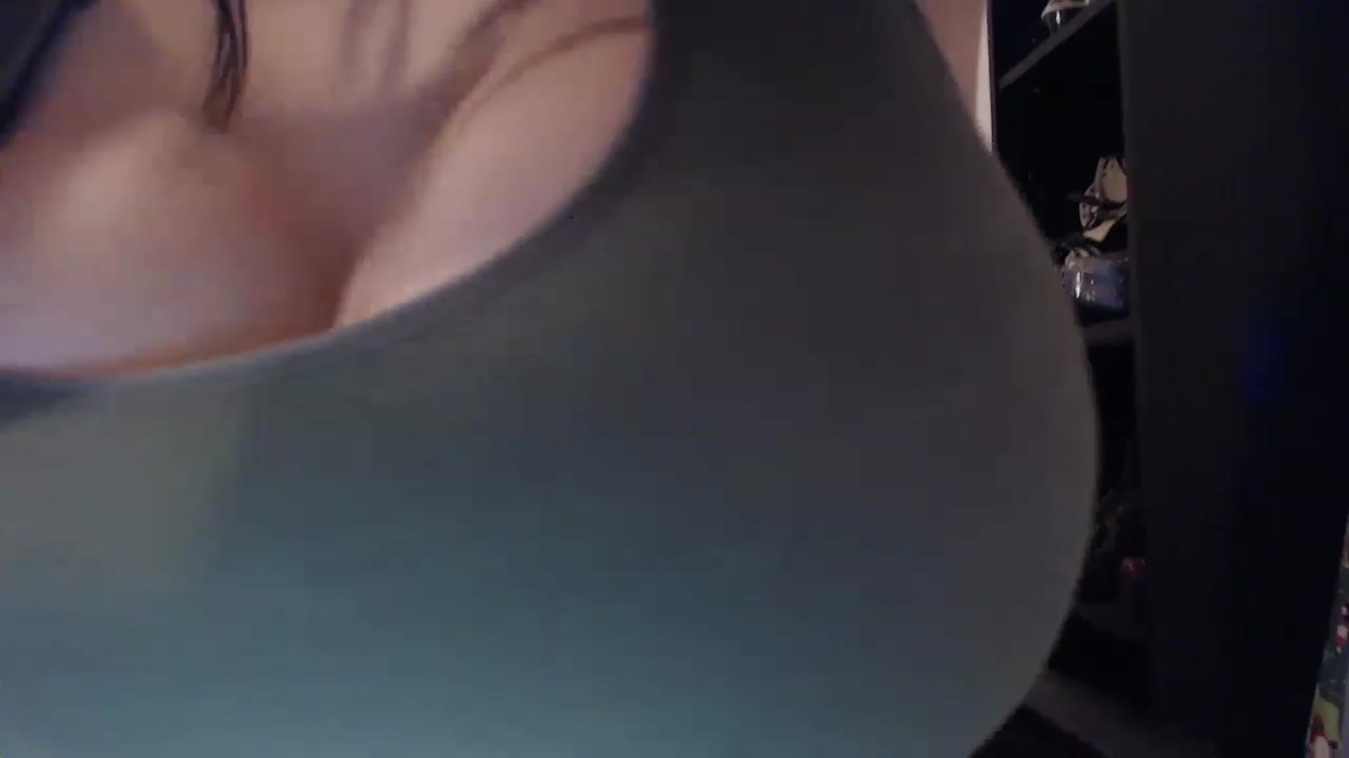 Gallery image thumbnail from Vee_VonSweets's myfreecams stream on, 12/20/2022, 01:02 image 2 of 20