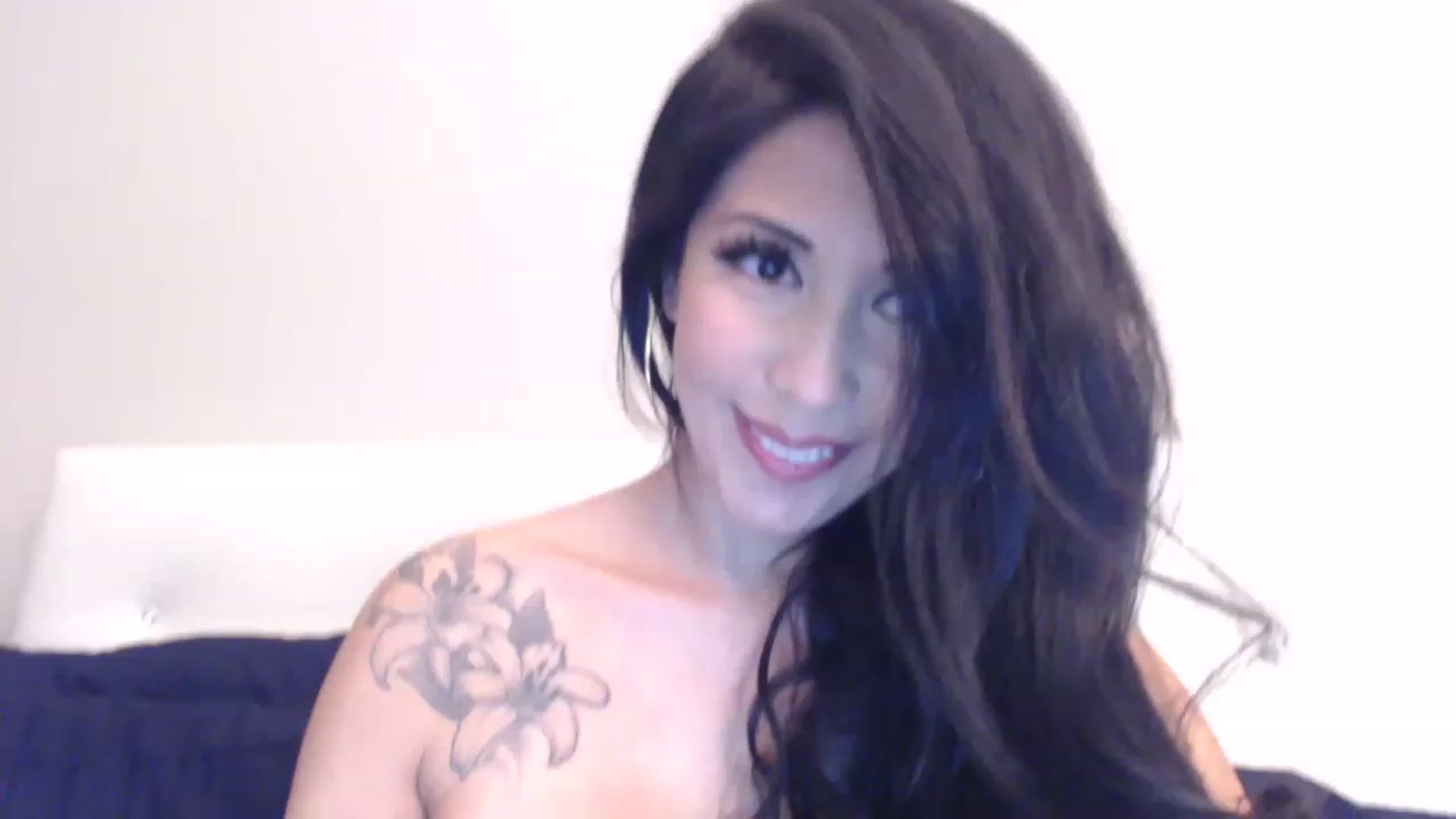 Gallery image thumbnail from Vee_VonSweets's myfreecams stream on, 02/02/2023, 02:19 image 2 of 20