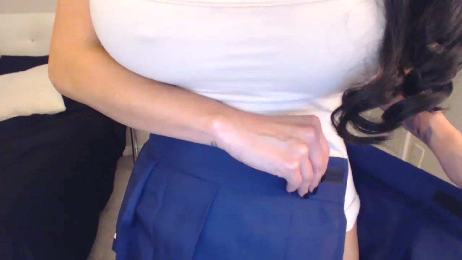 Gallery image thumbnail from Vee_VonSweets's myfreecams stream on, 02/16/2023, 01:58 image 19 of 20