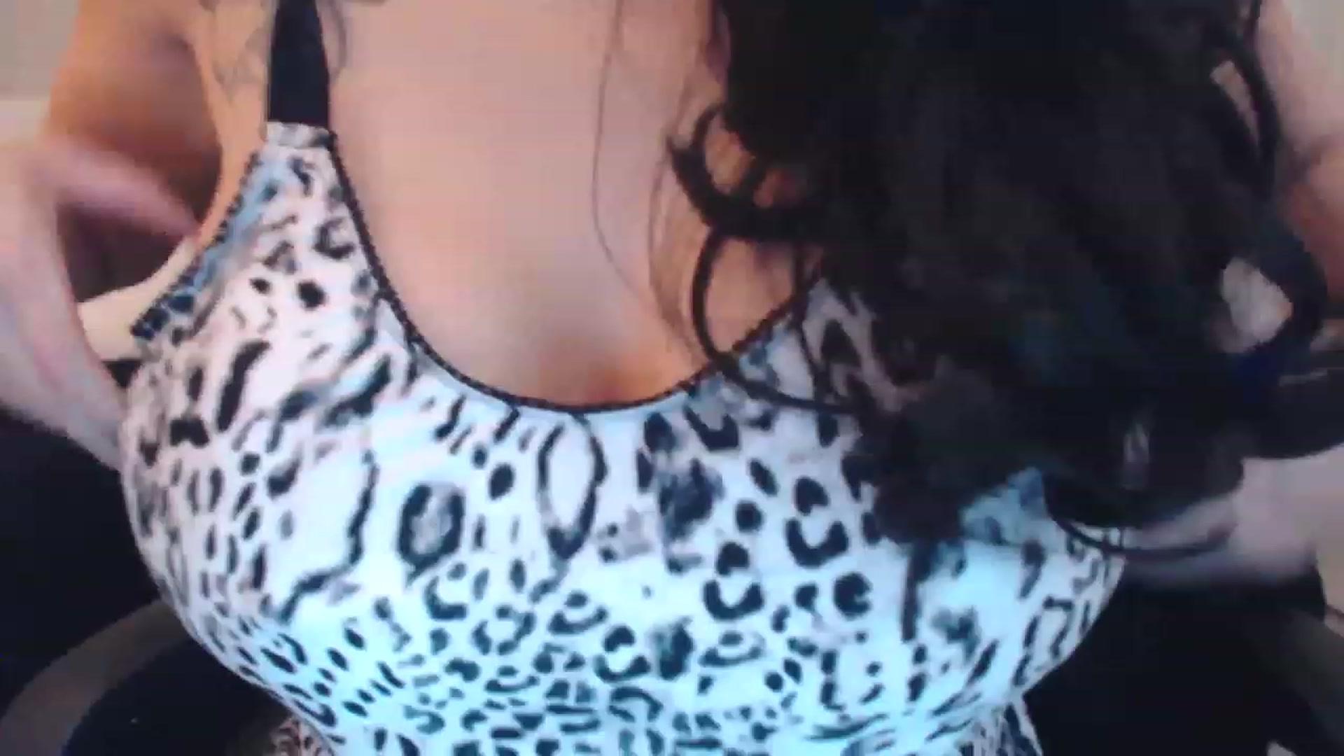 Gallery image thumbnail from Vee_VonSweets's myfreecams stream on, 03/30/2023, 01:05 image 11 of 20