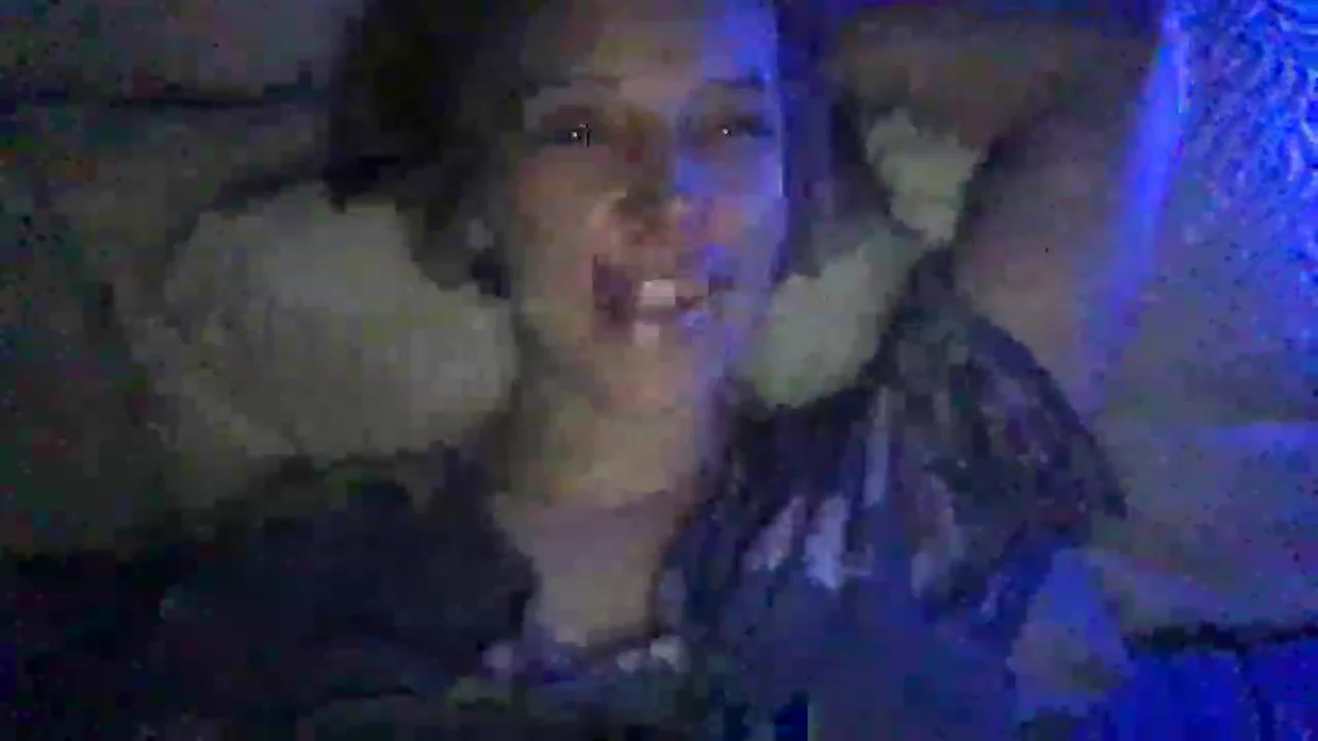 Gallery image thumbnail from Veganlovee's myfreecams stream on, 03/27/2023, 24:54 image 9 of 20
