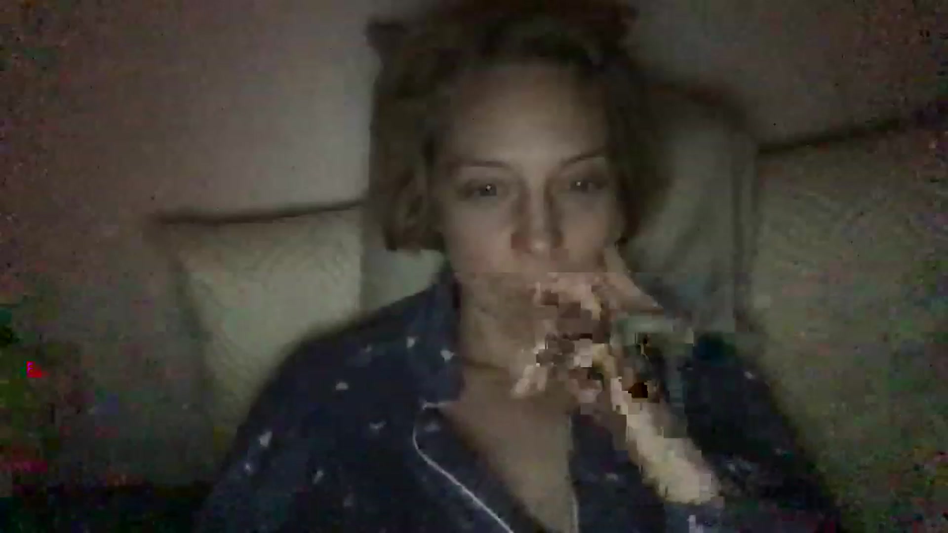 Gallery image thumbnail from Veganlovee's myfreecams stream on, 03/30/2023, 01:40 image 13 of 20