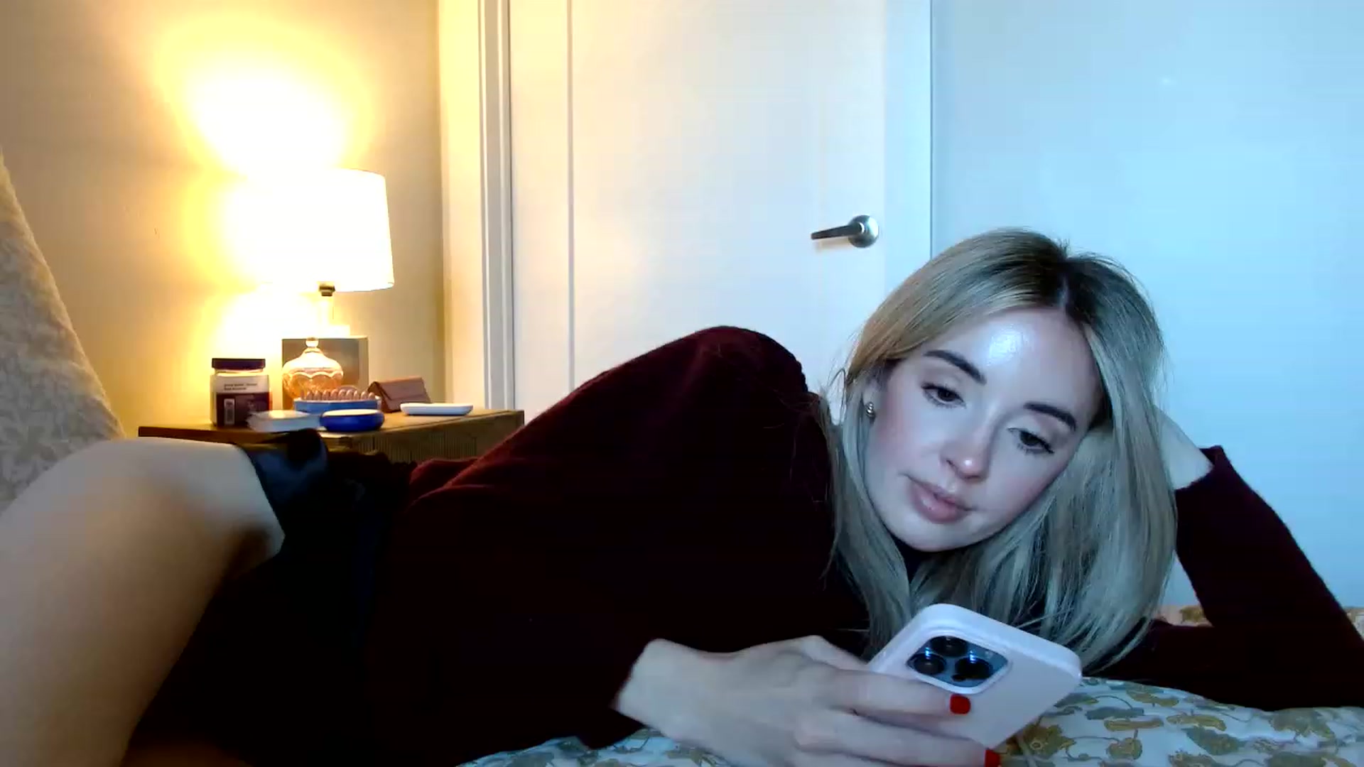 Gallery image thumbnail from Vegansoda's myfreecams stream on, 11/21/2022, 22:01 image 3 of 20
