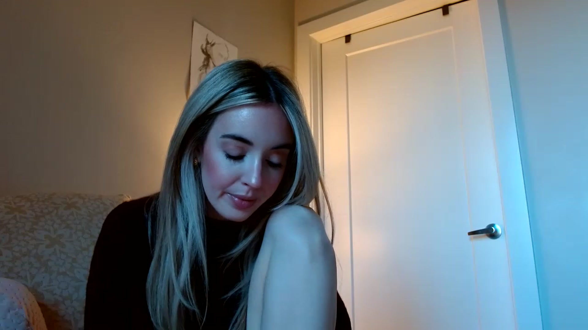 Gallery image thumbnail from Vegansoda's myfreecams stream on, 11/21/2022, 22:01 image 7 of 20