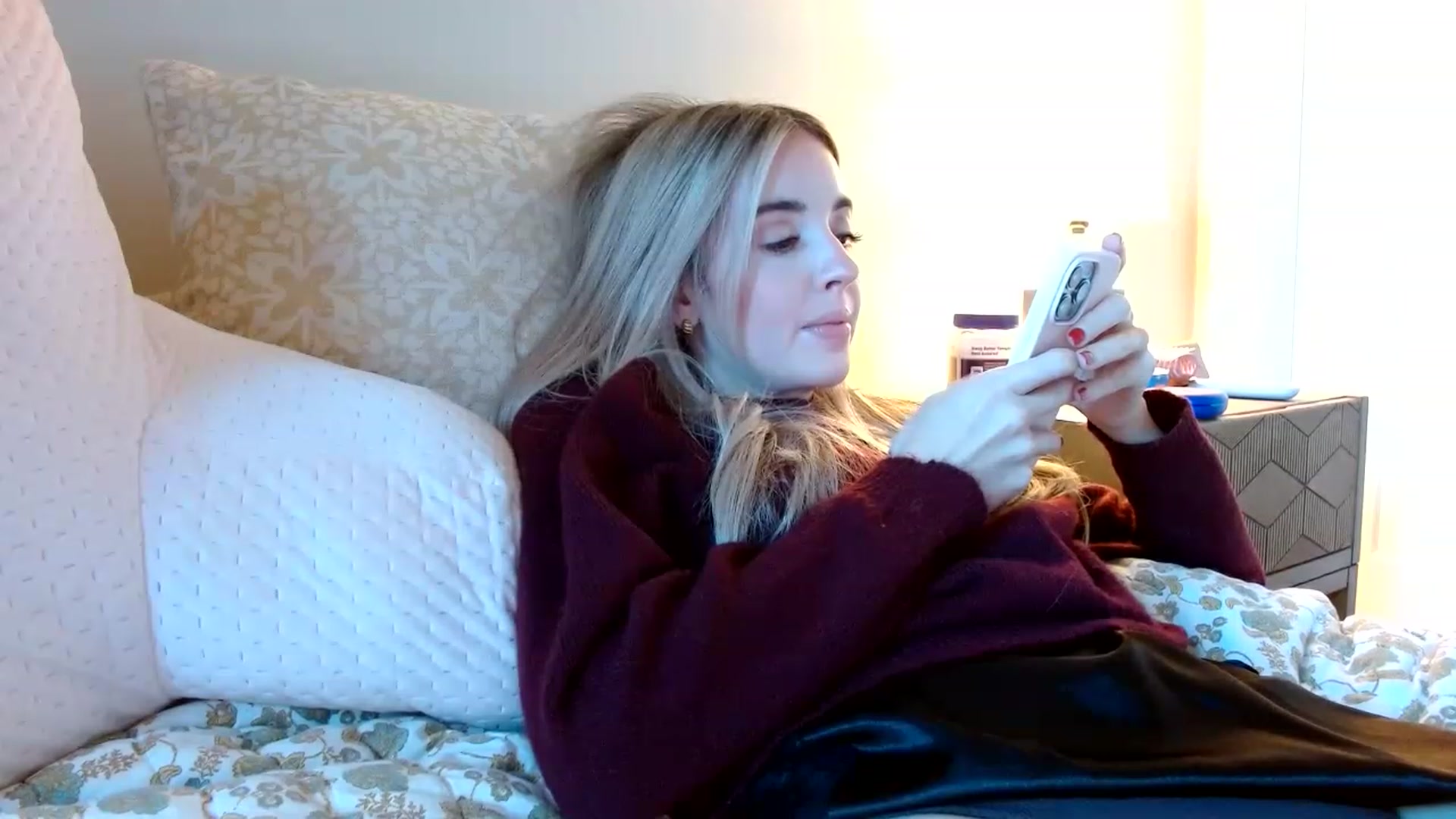 Gallery image thumbnail from Vegansoda's myfreecams stream on, 11/21/2022, 22:01 image 19 of 20