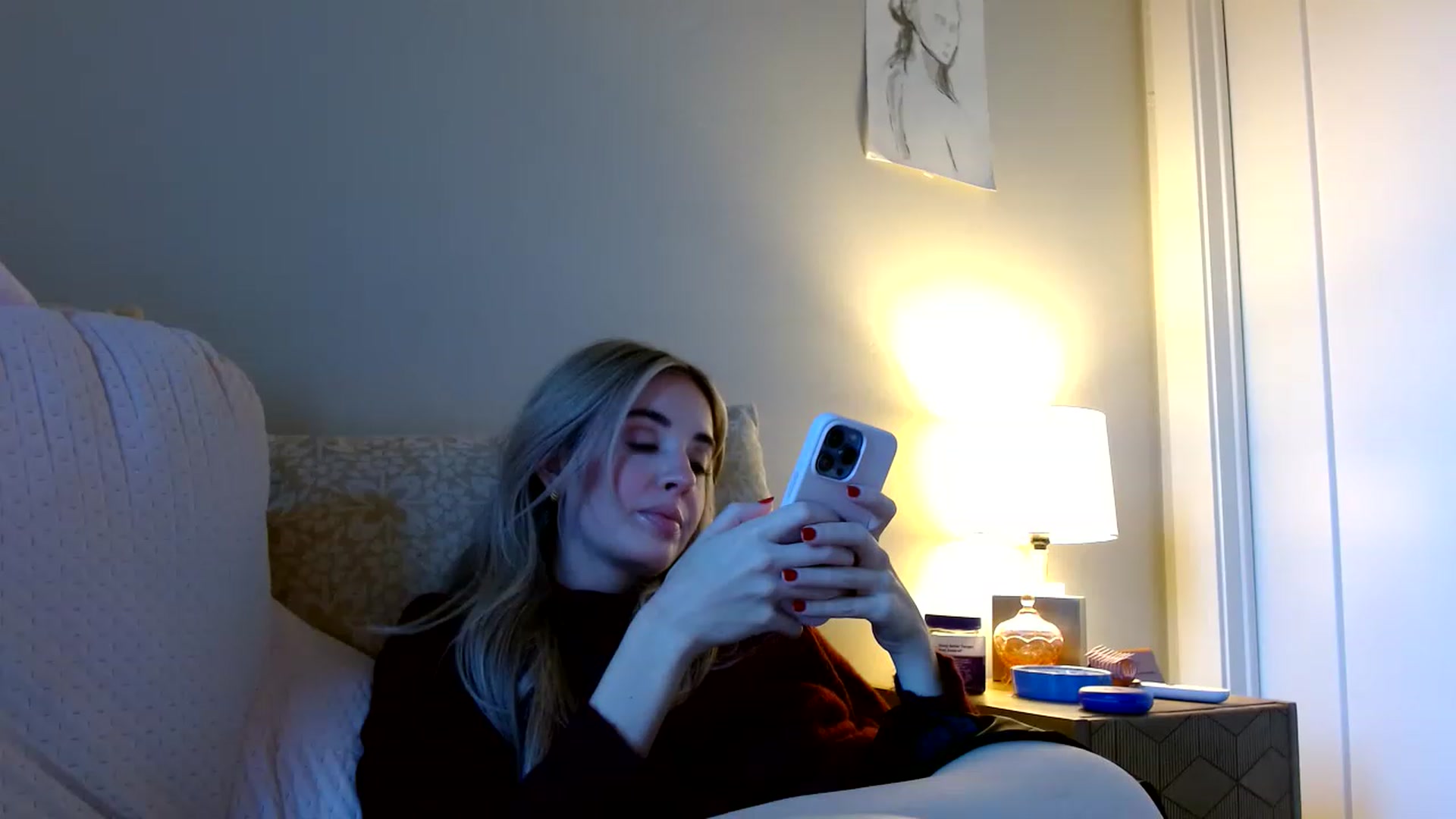 Gallery image thumbnail from Vegansoda's myfreecams stream on, 11/21/2022, 22:01 image 10 of 20