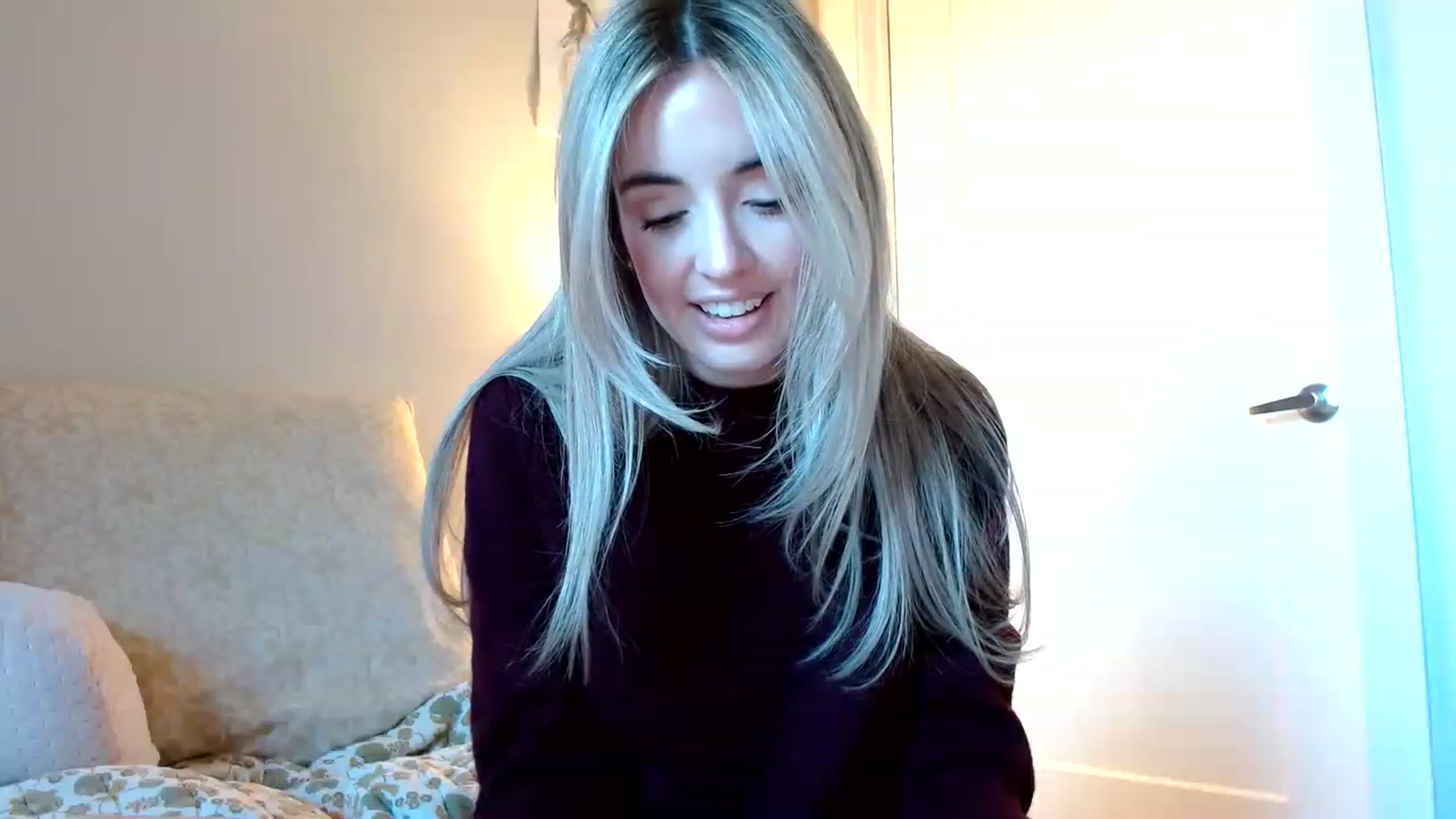 Gallery image thumbnail from Vegansoda's myfreecams stream on, 11/21/2022, 23:15 image 6 of 20