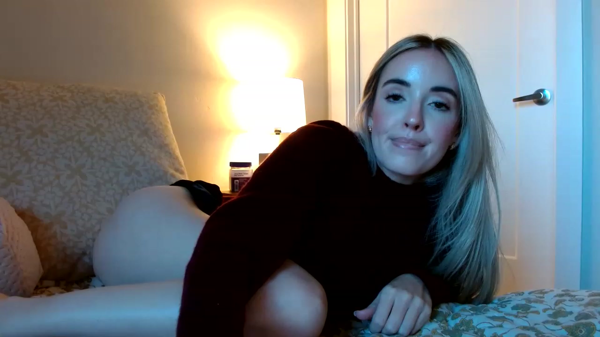 Gallery image thumbnail from Vegansoda's myfreecams stream on, 11/21/2022, 23:15 image 19 of 20