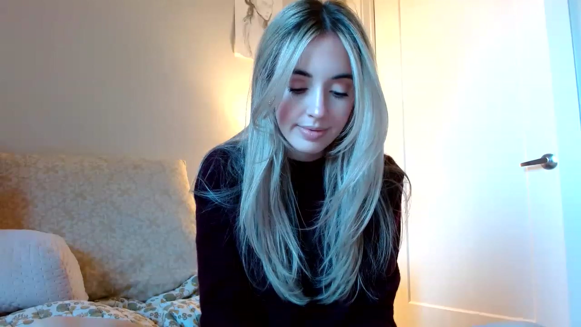 Gallery image thumbnail from Vegansoda's myfreecams stream on, 11/21/2022, 23:15 image 7 of 20