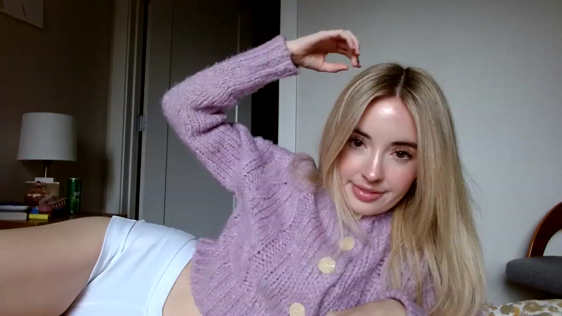Gallery image thumbnail from Vegansoda's myfreecams stream on, 11/27/2022, 21:42 image 3 of 20