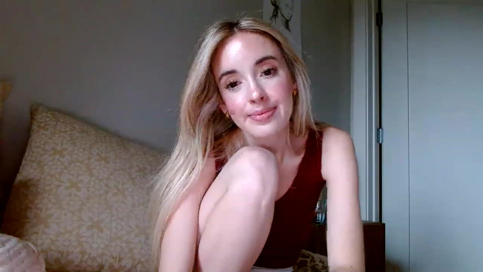 Gallery image thumbnail from Vegansoda's myfreecams stream on, 11/28/2022, 21:54 image 16 of 20