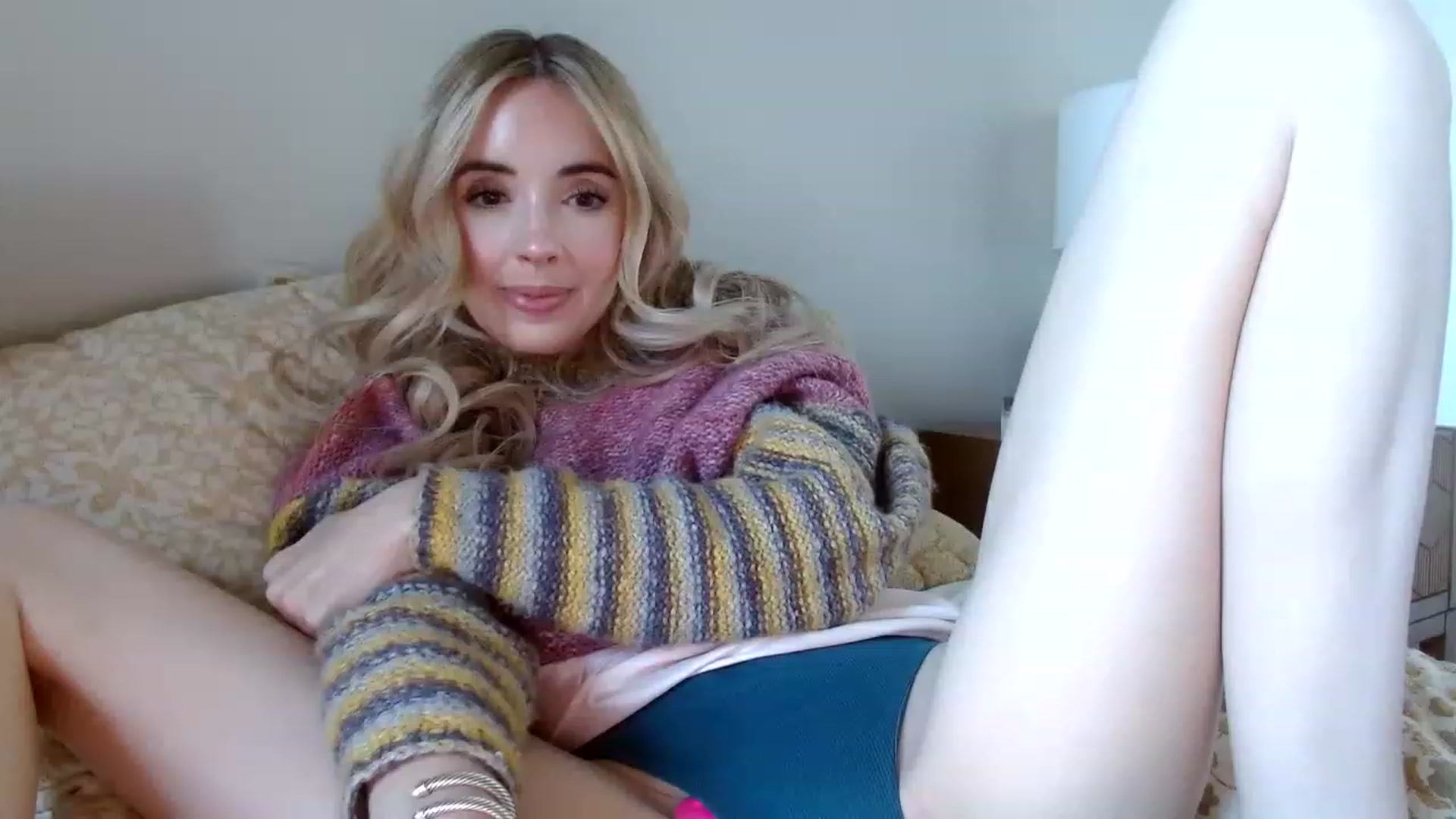 Gallery image thumbnail from Vegansoda's myfreecams stream on, 12/02/2022, 22:36 image 18 of 20