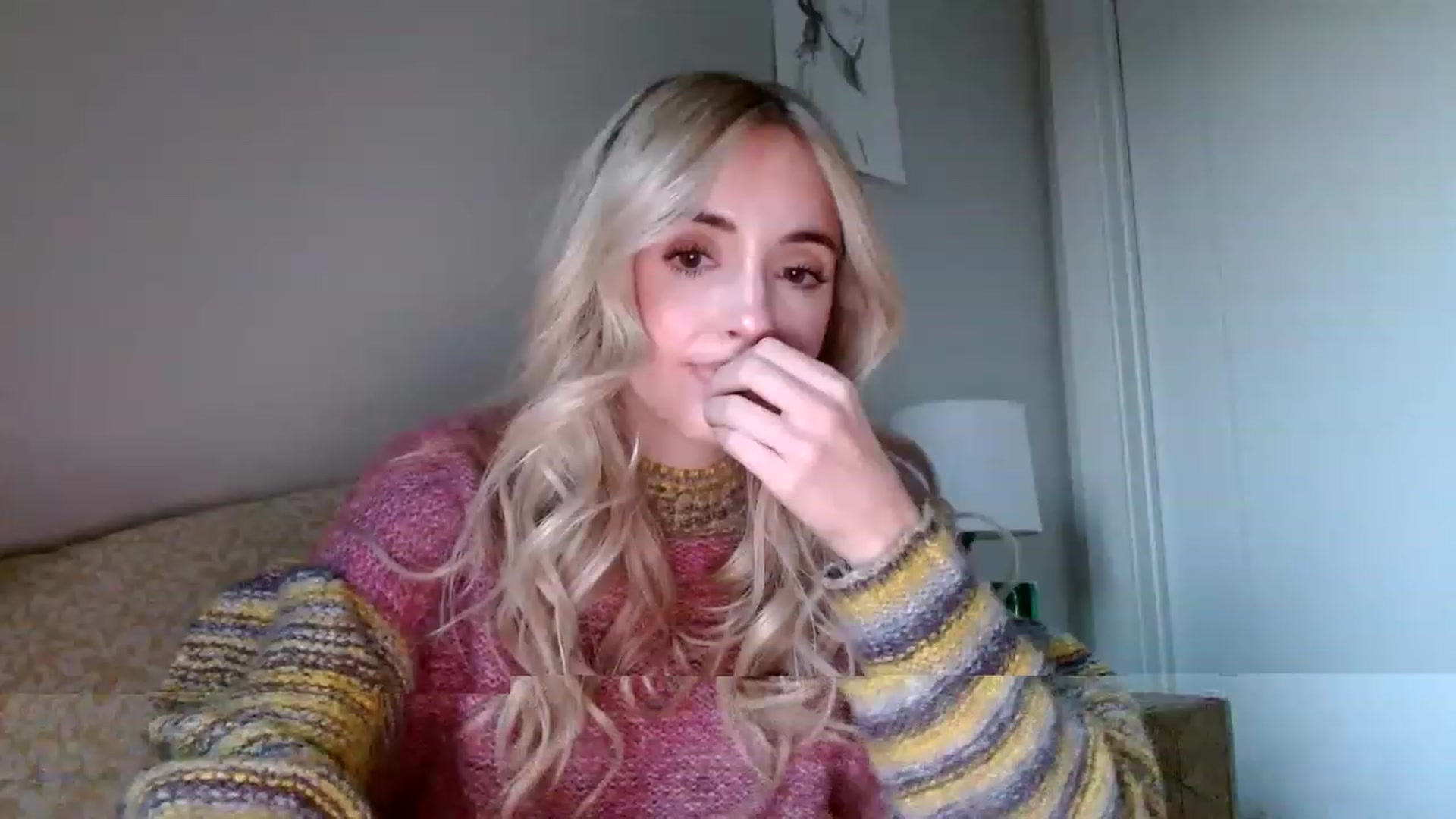 Gallery image thumbnail from Vegansoda's myfreecams stream on, 12/03/2022, 24:02 image 13 of 20