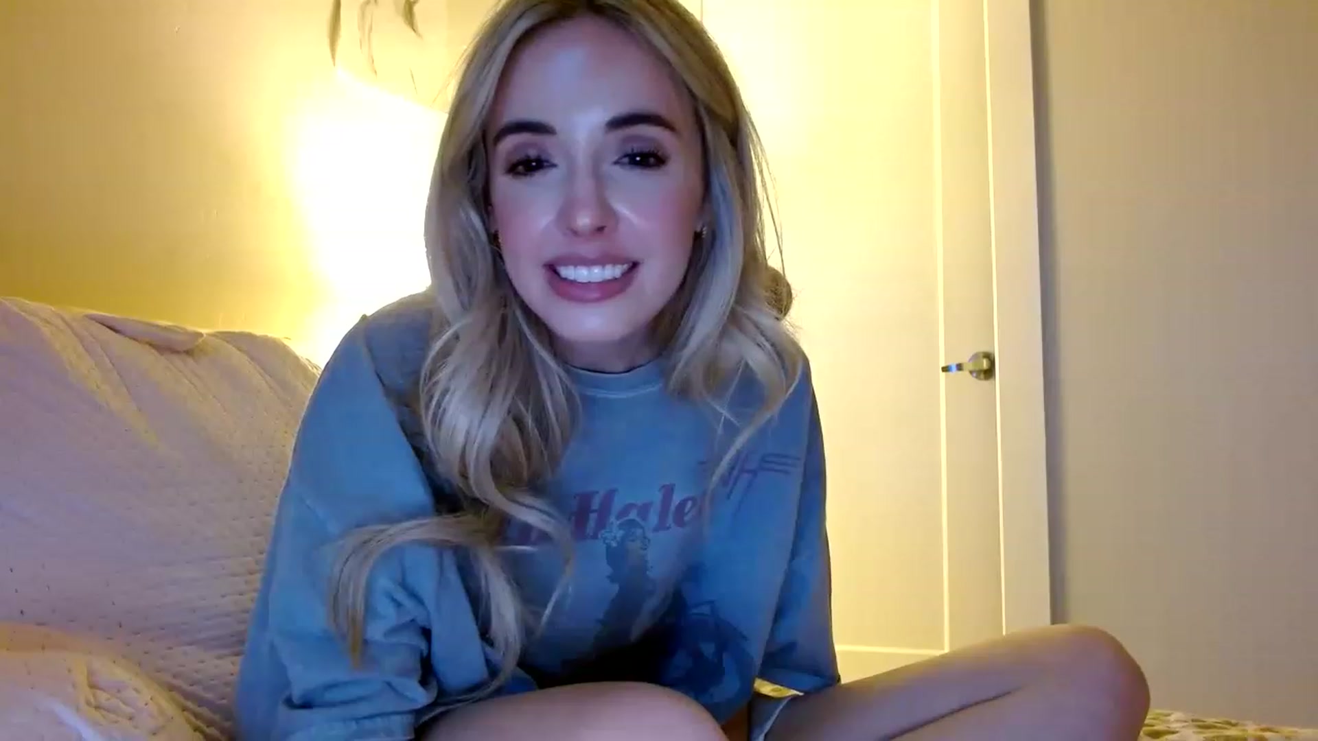 Gallery image thumbnail from Vegansoda's myfreecams stream on, 12/05/2022, 24:00 image 3 of 20