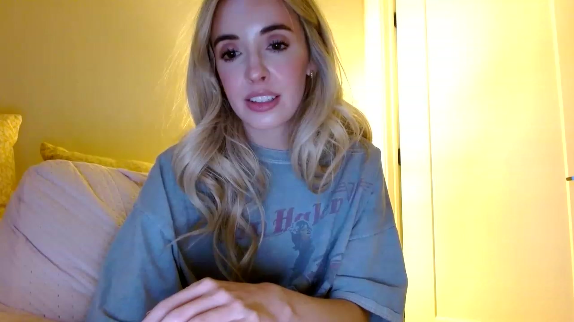 Gallery image thumbnail from Vegansoda's myfreecams stream on, 12/05/2022, 24:00 image 8 of 20