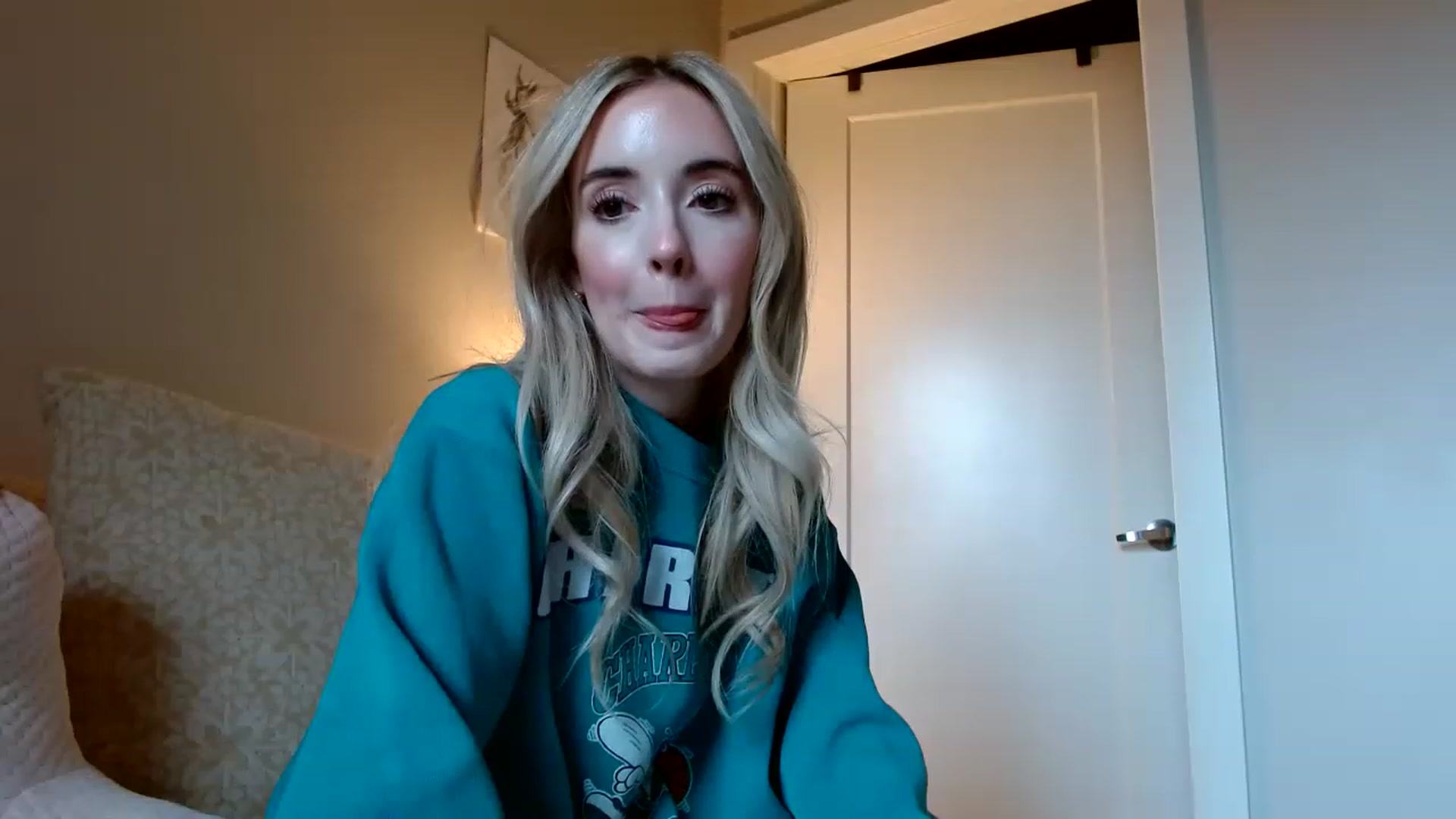 Gallery image thumbnail from Vegansoda's myfreecams stream on, 12/05/2022, 20:30 image 18 of 20