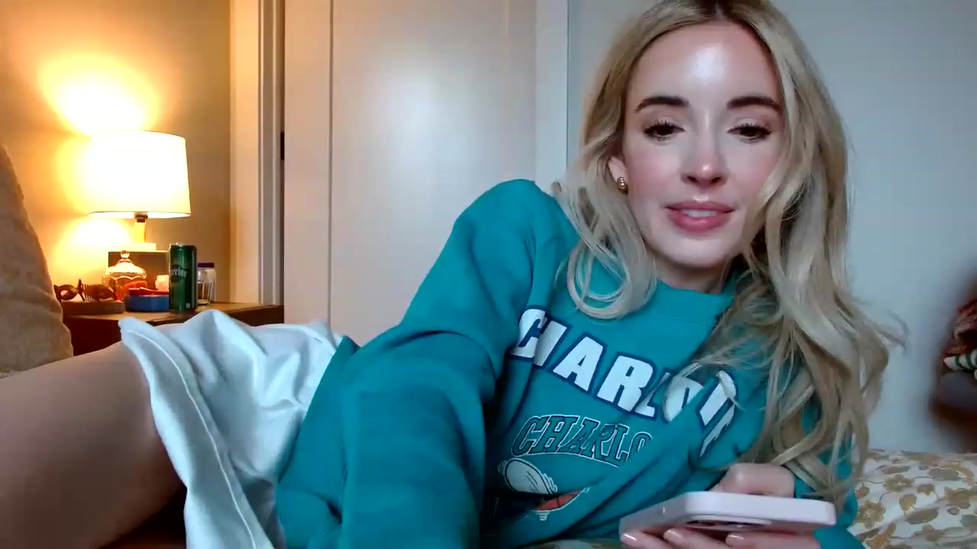 Gallery image thumbnail from Vegansoda's myfreecams stream on, 12/05/2022, 20:30 image 4 of 20