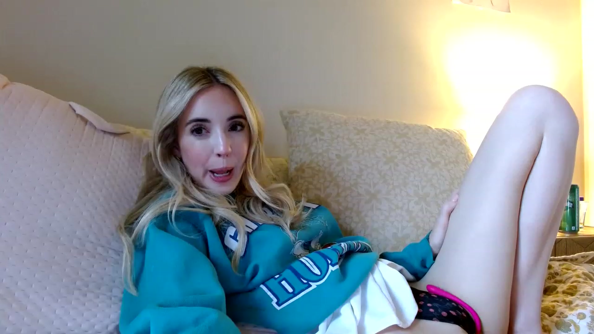 Gallery image thumbnail from Vegansoda's myfreecams stream on, 12/05/2022, 21:30 image 9 of 20