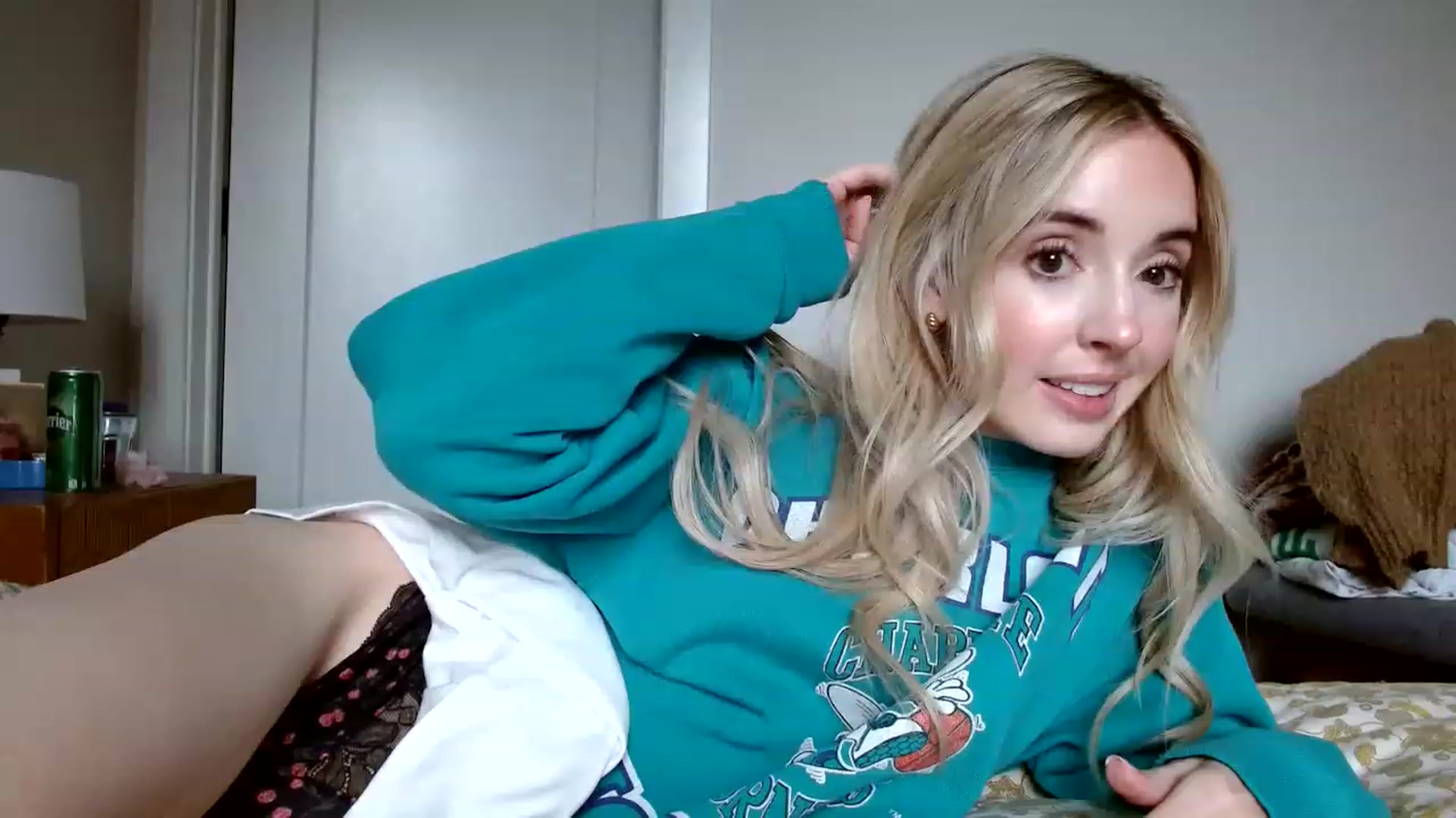 Gallery image thumbnail from Vegansoda's myfreecams stream on, 12/05/2022, 22:30 image 2 of 20