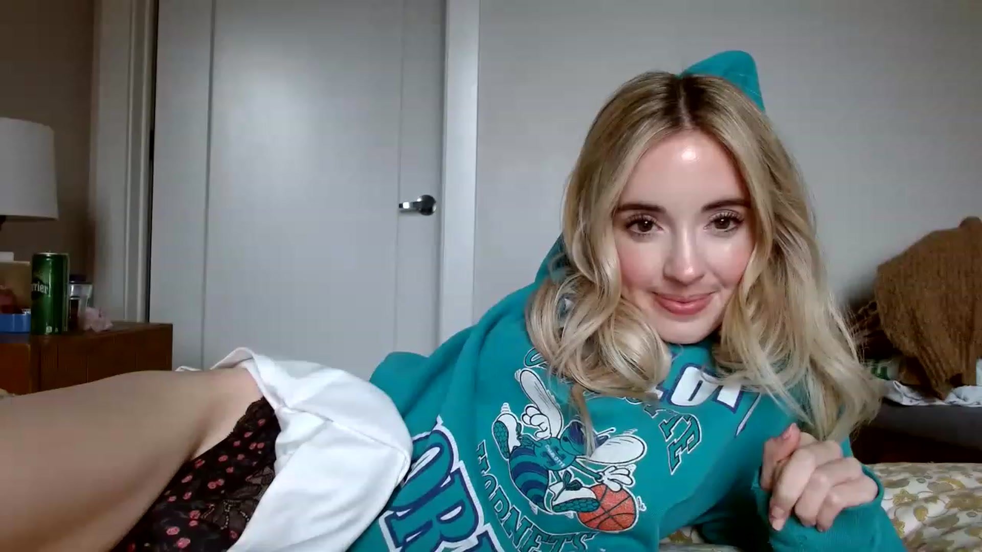 Gallery image thumbnail from Vegansoda's myfreecams stream on, 12/05/2022, 22:30 image 9 of 20