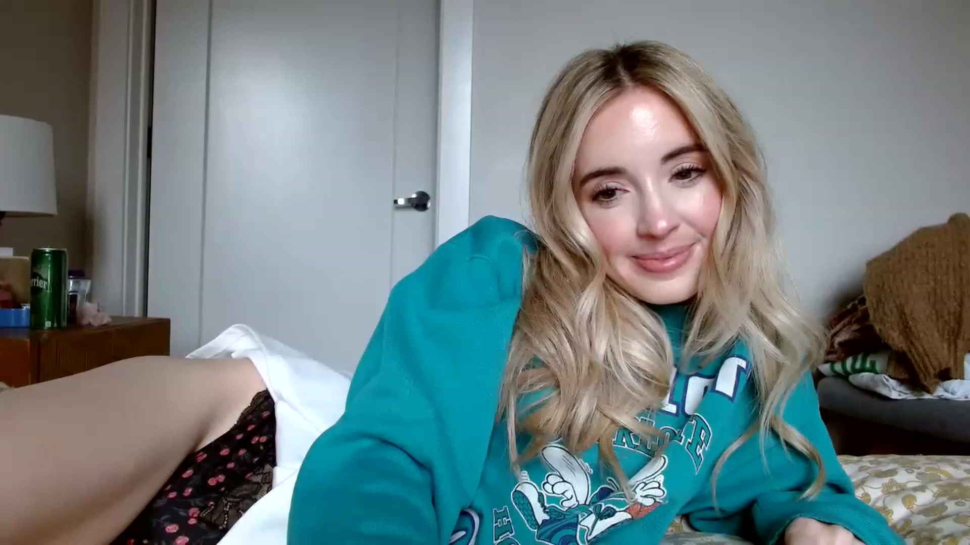 Gallery image thumbnail from Vegansoda's myfreecams stream on, 12/05/2022, 22:30 image 12 of 20