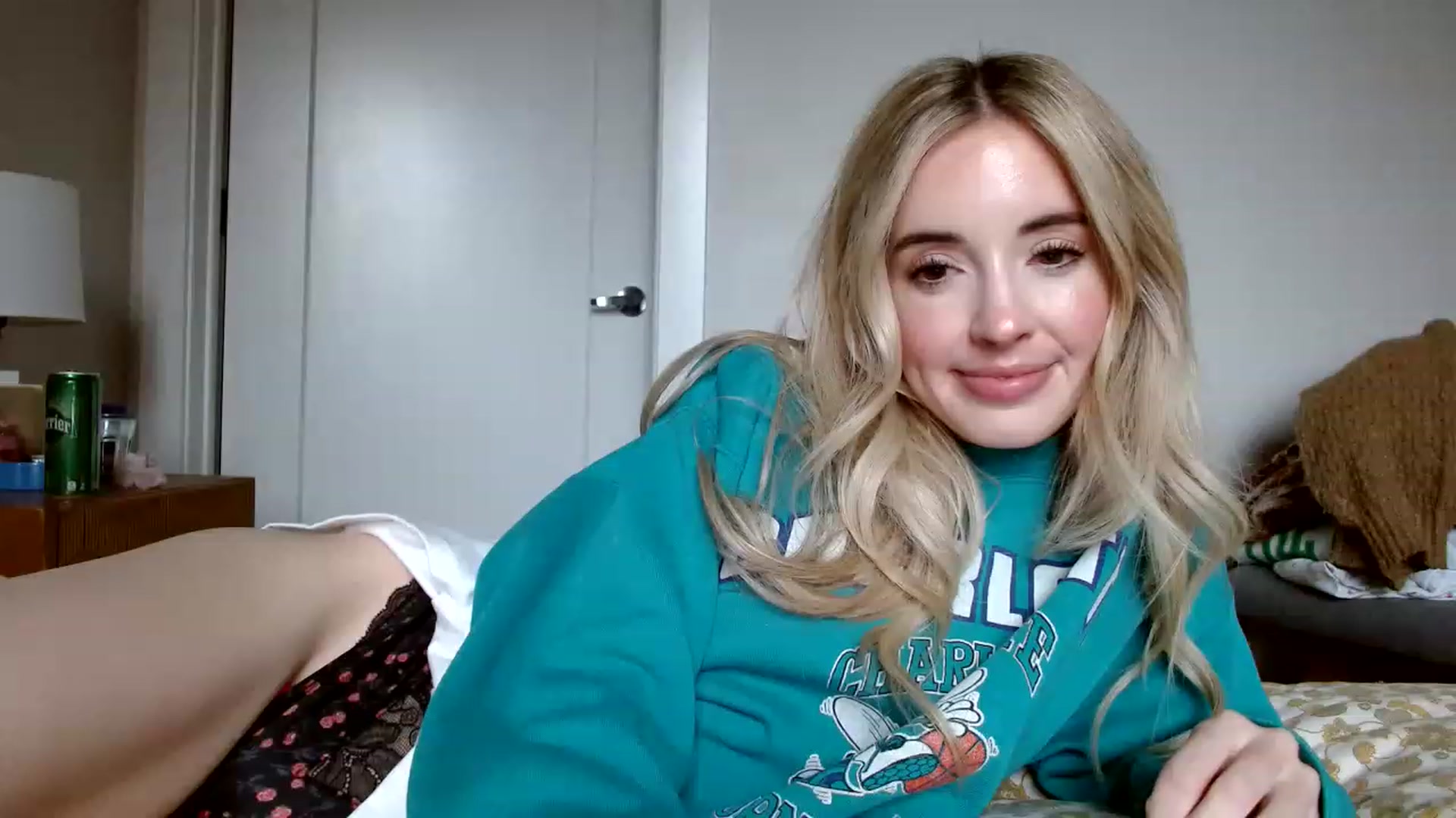 Gallery image thumbnail from Vegansoda's myfreecams stream on, 12/05/2022, 22:30 image 6 of 20