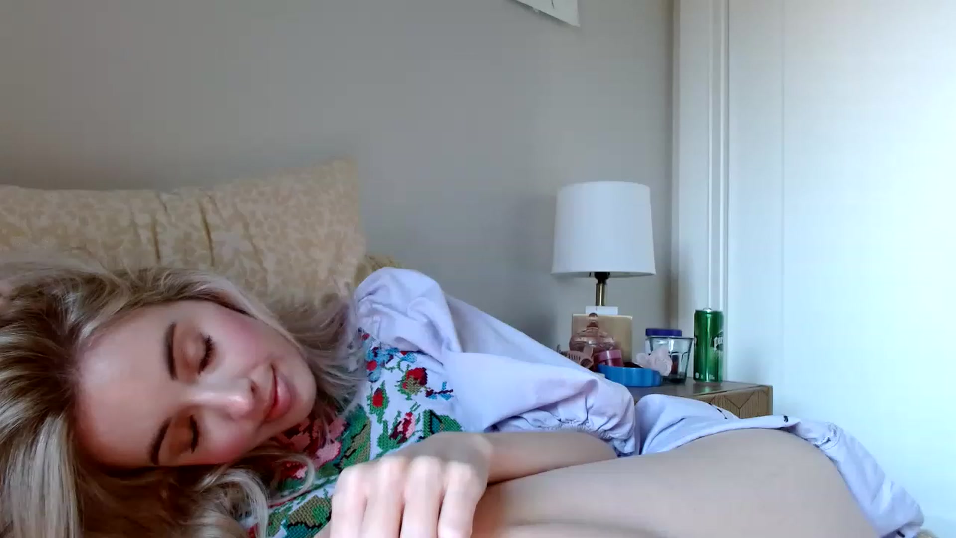 Gallery image thumbnail from Vegansoda's myfreecams stream on, 12/06/2022, 22:27 image 18 of 20