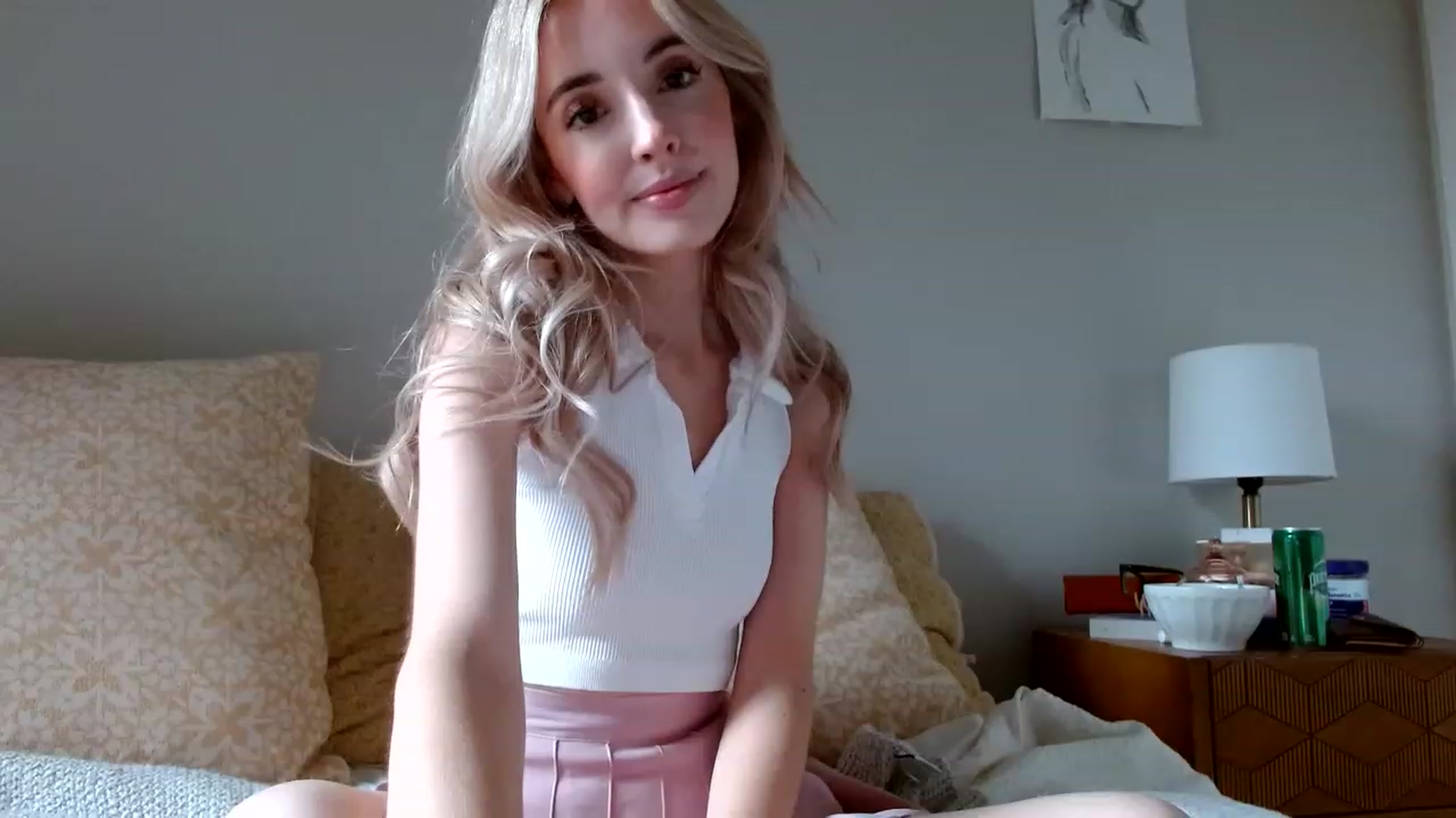 Gallery image thumbnail from Vegansoda's myfreecams stream on, 12/07/2022, 20:37 image 7 of 20