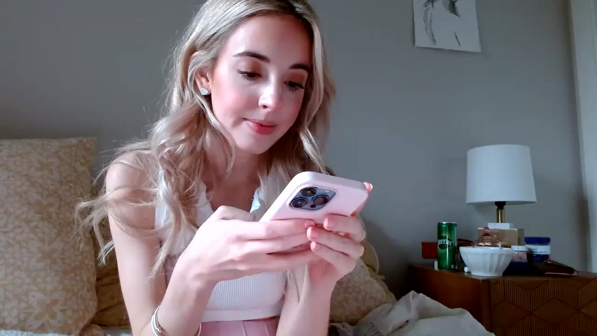 Gallery image thumbnail from Vegansoda's myfreecams stream on, 12/07/2022, 20:37 image 12 of 20