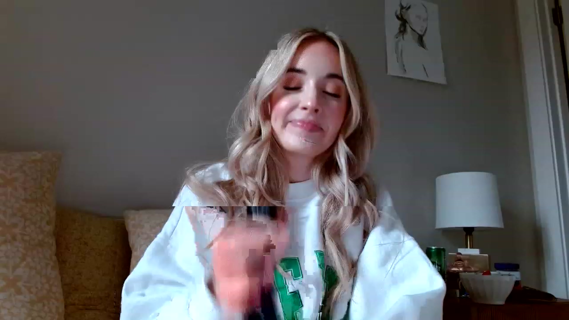 Gallery image thumbnail from Vegansoda's myfreecams stream on, 12/07/2022, 21:04 image 12 of 20