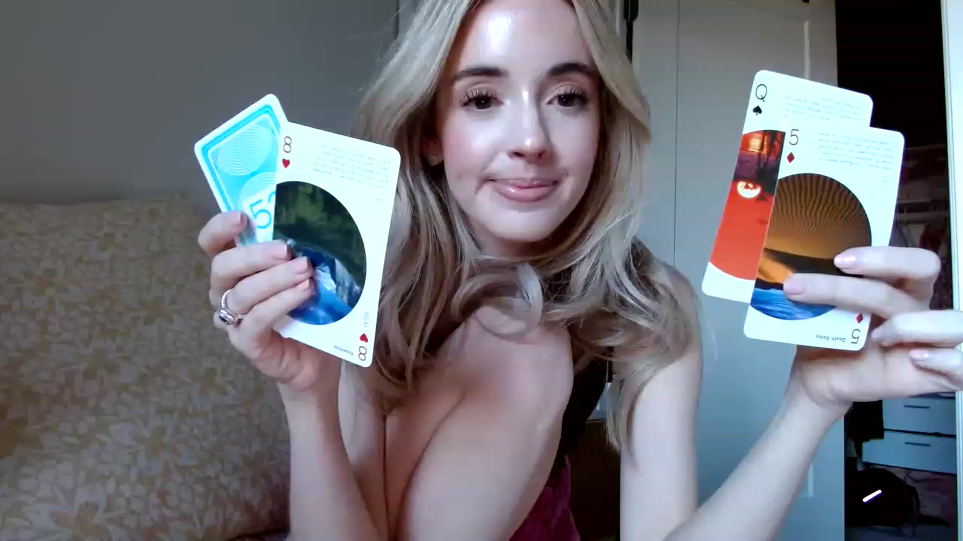 Gallery image thumbnail from Vegansoda's myfreecams stream on, 12/08/2022, 22:21 image 9 of 20