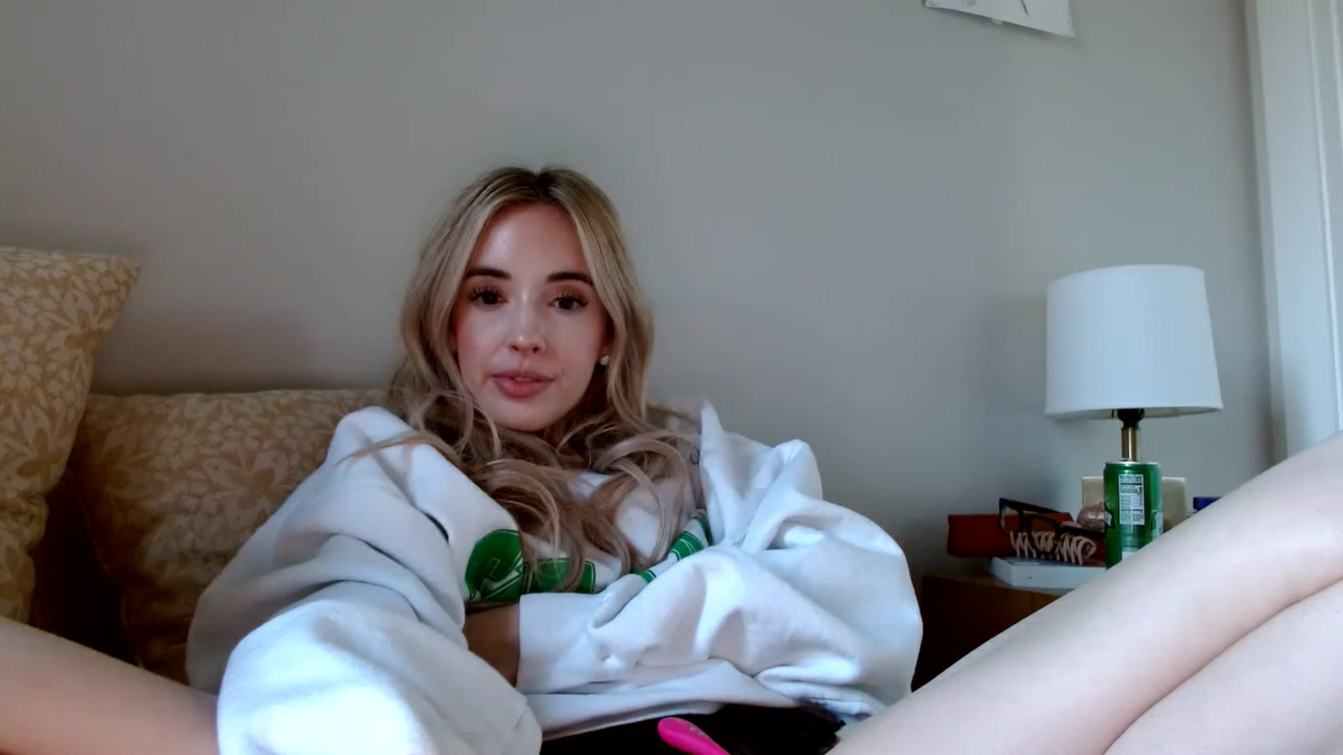 Gallery image thumbnail from Vegansoda's myfreecams stream on, 12/08/2022, 22:21 image 20 of 20