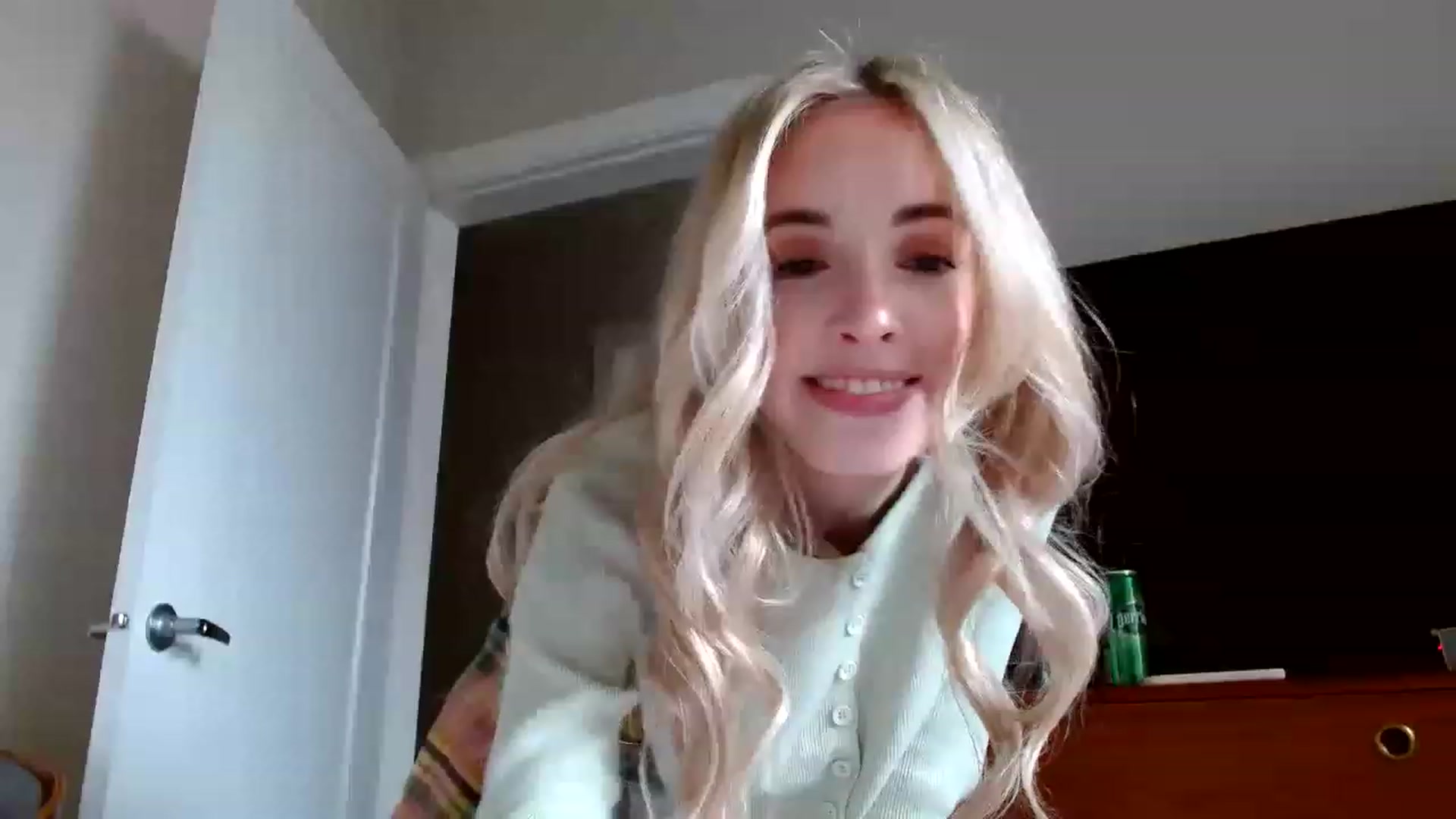Gallery image thumbnail from Vegansoda's myfreecams stream on, 12/09/2022, 20:12 image 20 of 20