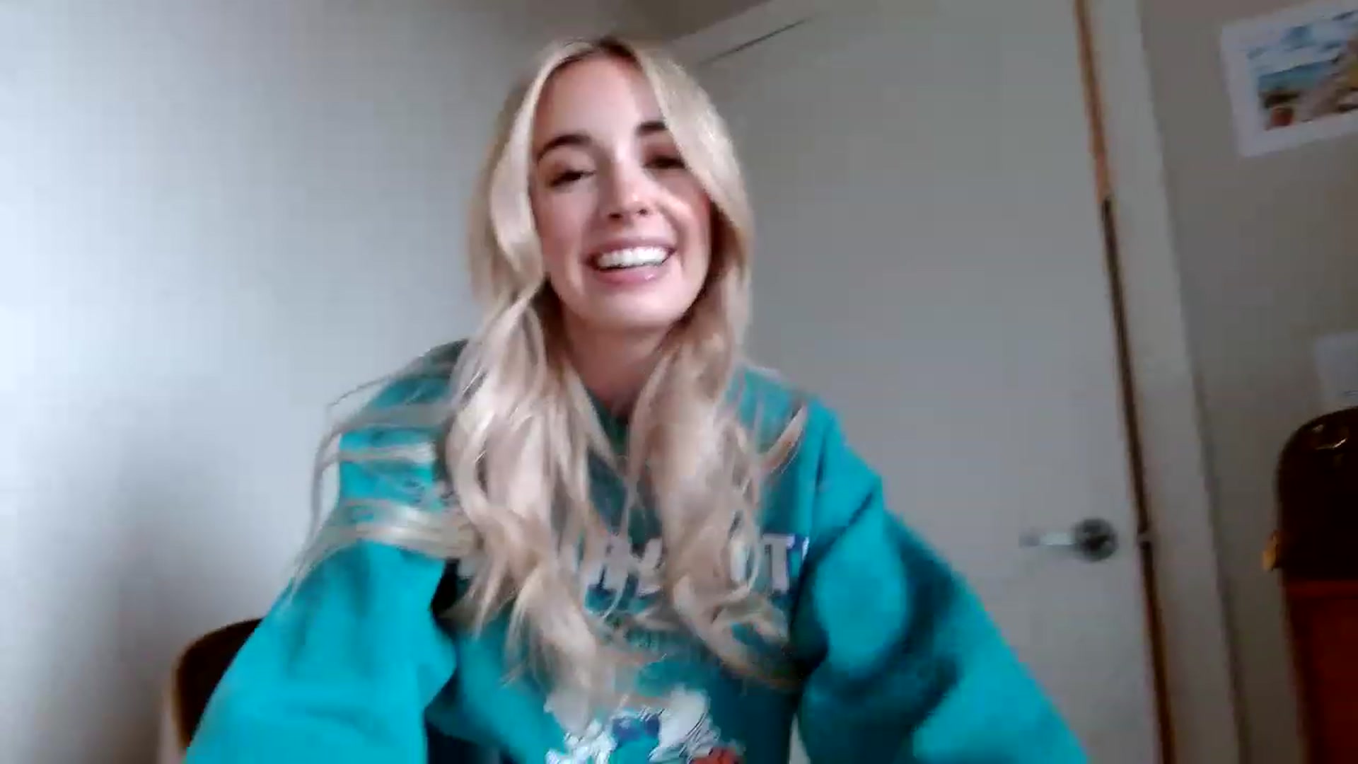 Gallery image thumbnail from Vegansoda's myfreecams stream on, 12/10/2022, 22:07 image 2 of 20