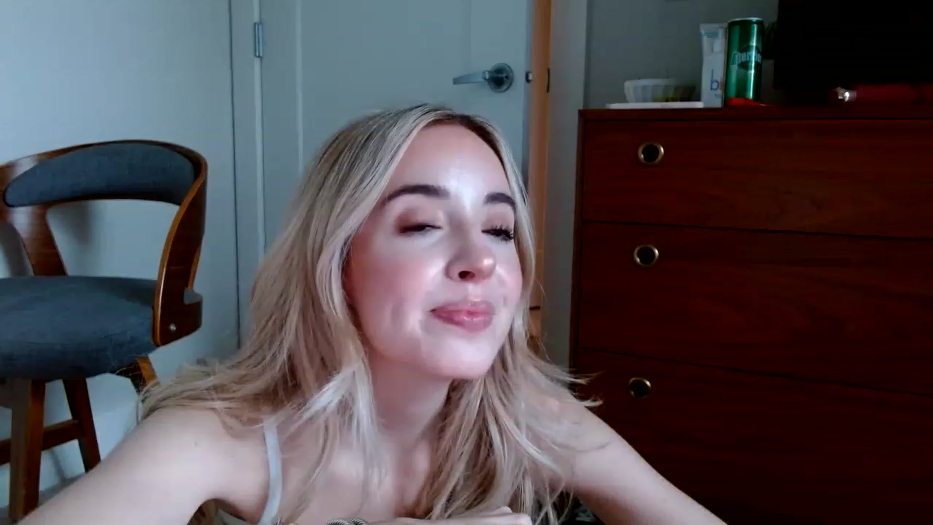 Gallery image thumbnail from Vegansoda's myfreecams stream on, 12/12/2022, 22:52 image 12 of 20