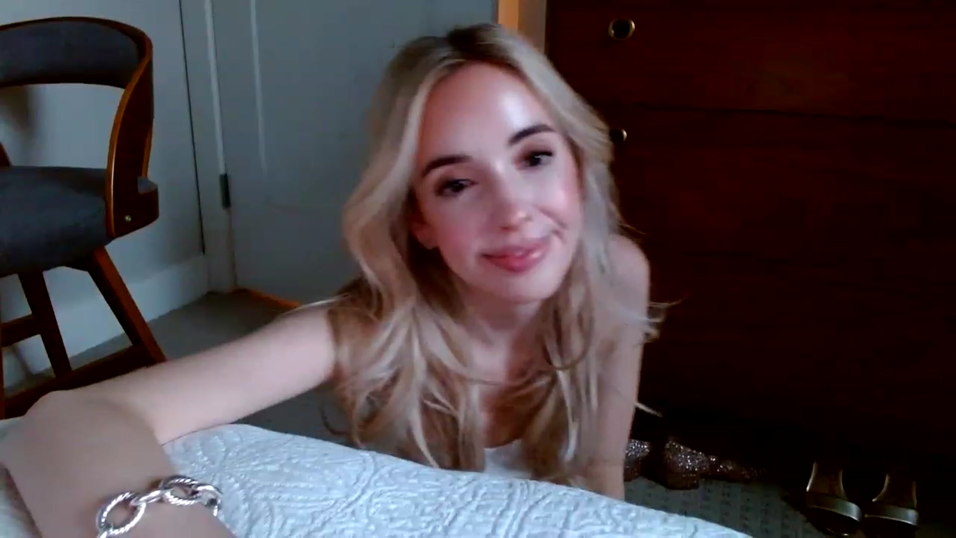 Gallery image thumbnail from Vegansoda's myfreecams stream on, 12/12/2022, 22:52 image 20 of 20