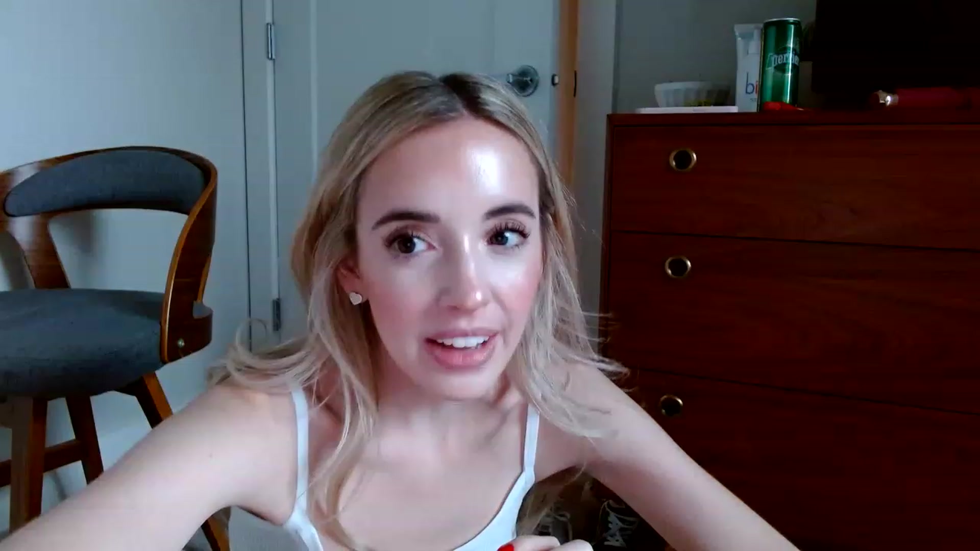 Gallery image thumbnail from Vegansoda's myfreecams stream on, 12/12/2022, 22:52 image 11 of 20