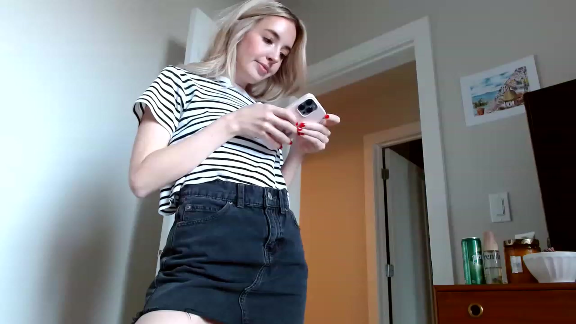 Gallery image thumbnail from Vegansoda's myfreecams stream on, 12/22/2022, 19:22 image 2 of 20