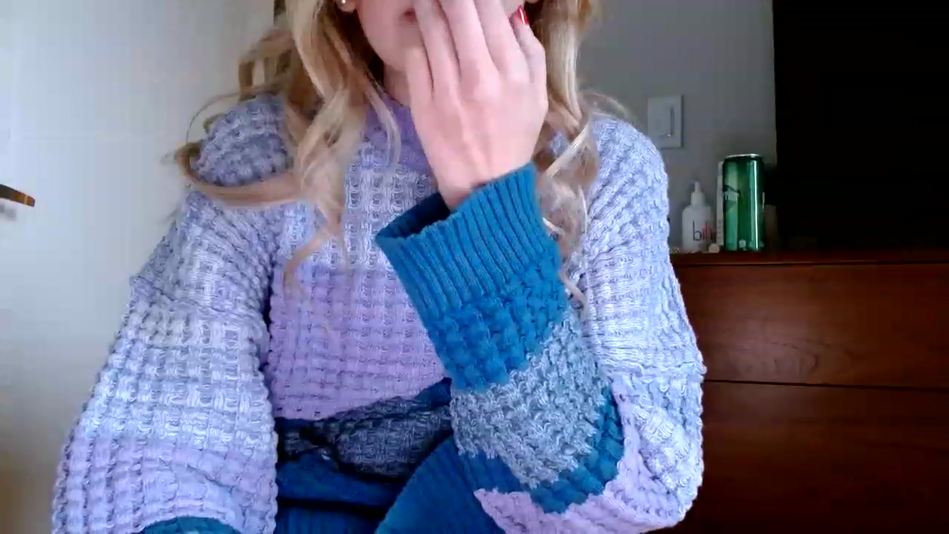 Gallery image thumbnail from Vegansoda's myfreecams stream on, 01/03/2023, 23:47 image 17 of 20