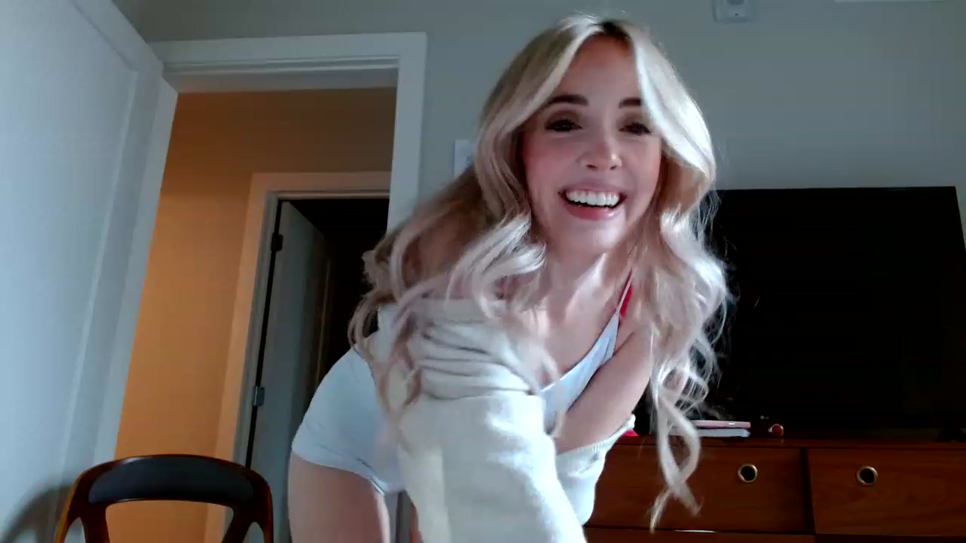 Gallery image thumbnail from Vegansoda's myfreecams stream on, 01/06/2023, 21:48 image 4 of 20