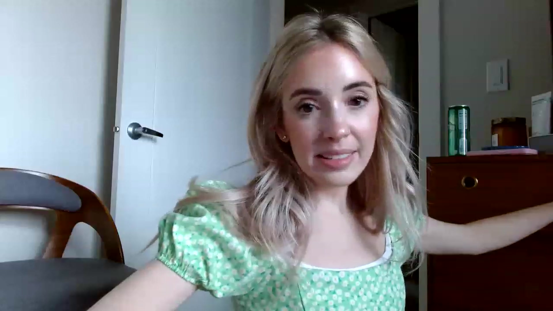 Gallery image thumbnail from Vegansoda's myfreecams stream on, 01/07/2023, 21:50 image 15 of 20