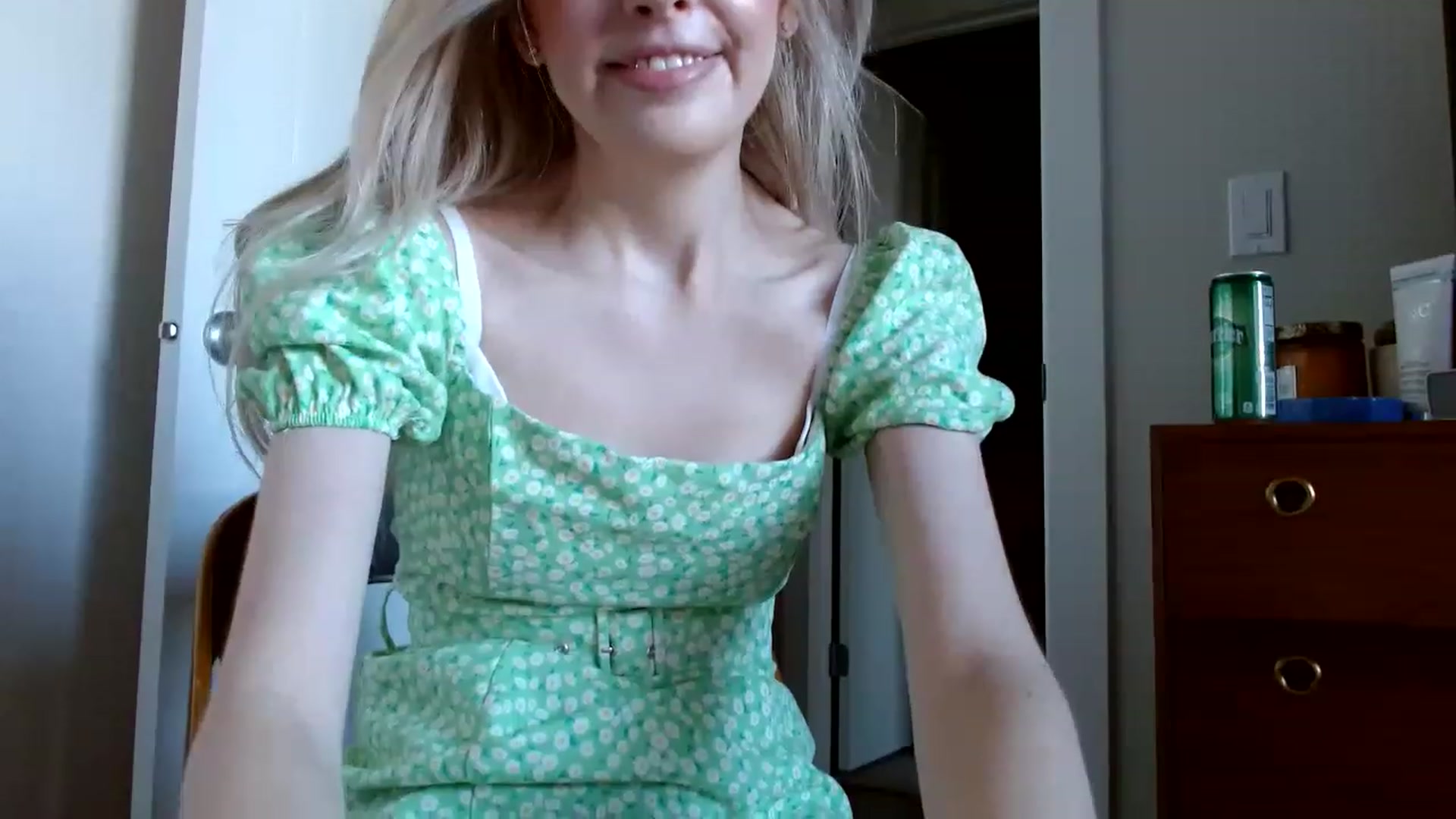 Gallery image thumbnail from Vegansoda's myfreecams stream on, 01/07/2023, 21:50 image 6 of 20