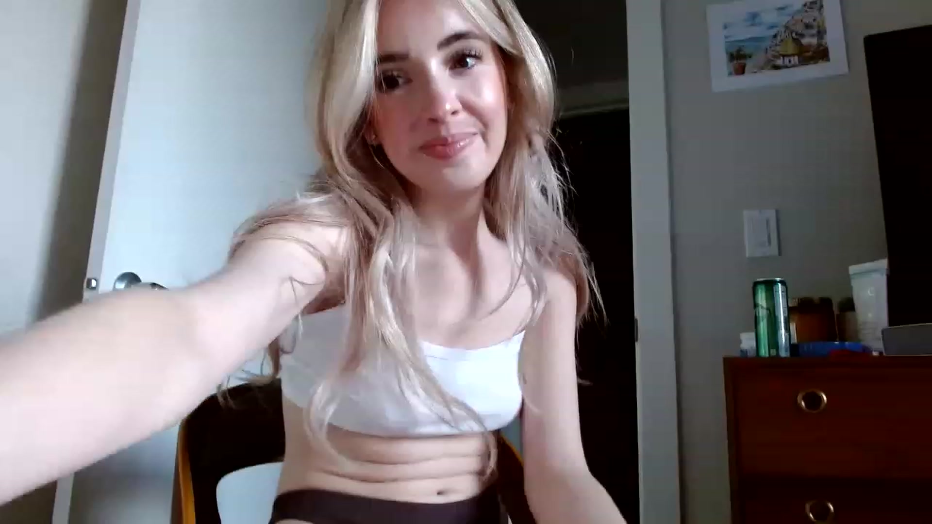 Gallery image thumbnail from Vegansoda's myfreecams stream on, 01/07/2023, 22:57 image 10 of 20