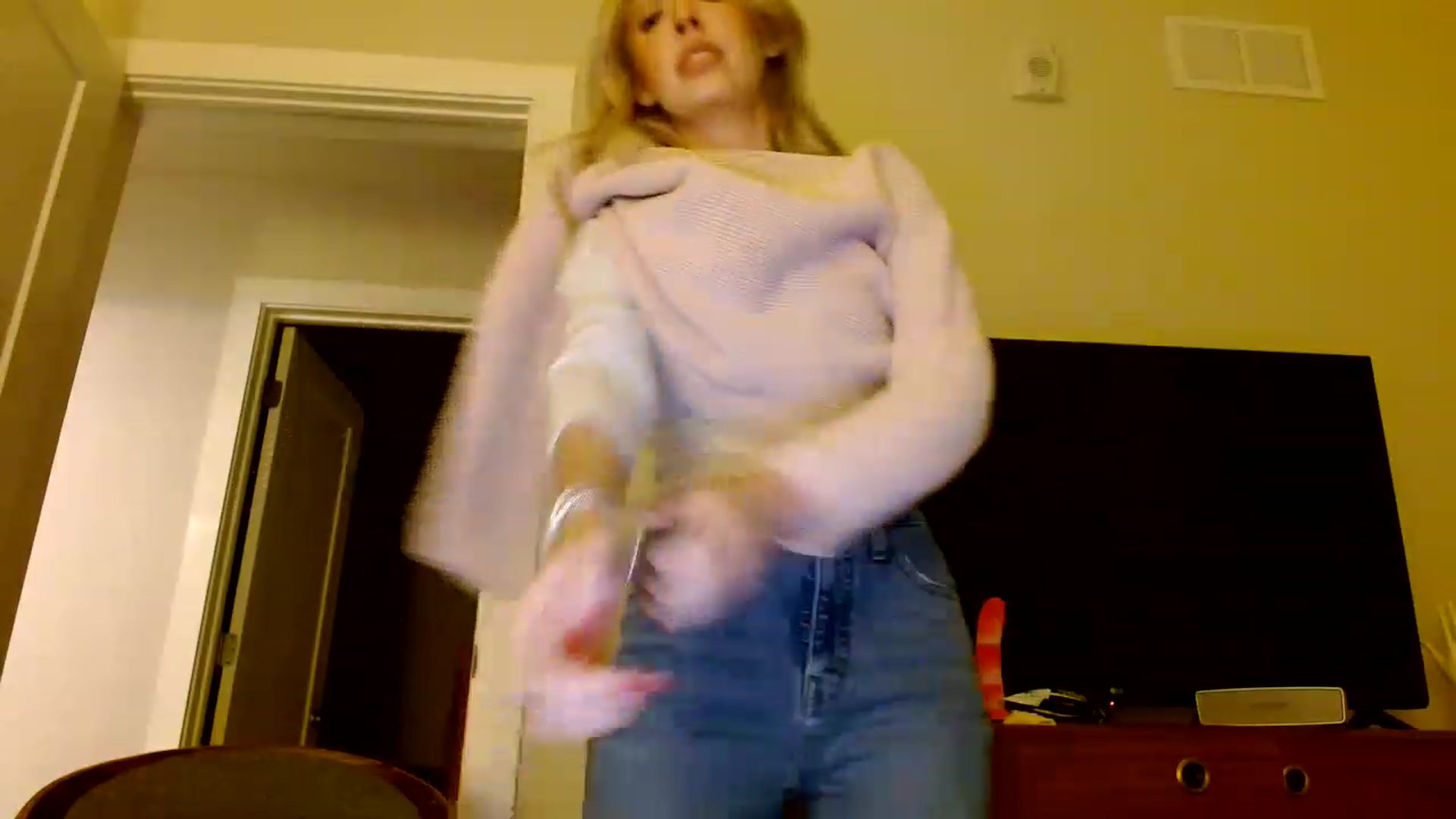 Gallery image thumbnail from Vegansoda's myfreecams stream on, 01/10/2023, 24:37 image 20 of 20