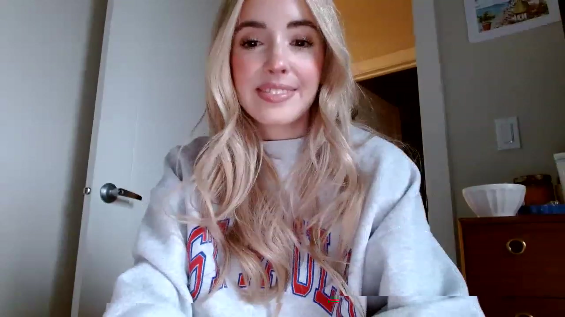Gallery image thumbnail from Vegansoda's myfreecams stream on, 01/17/2023, 23:29 image 8 of 20