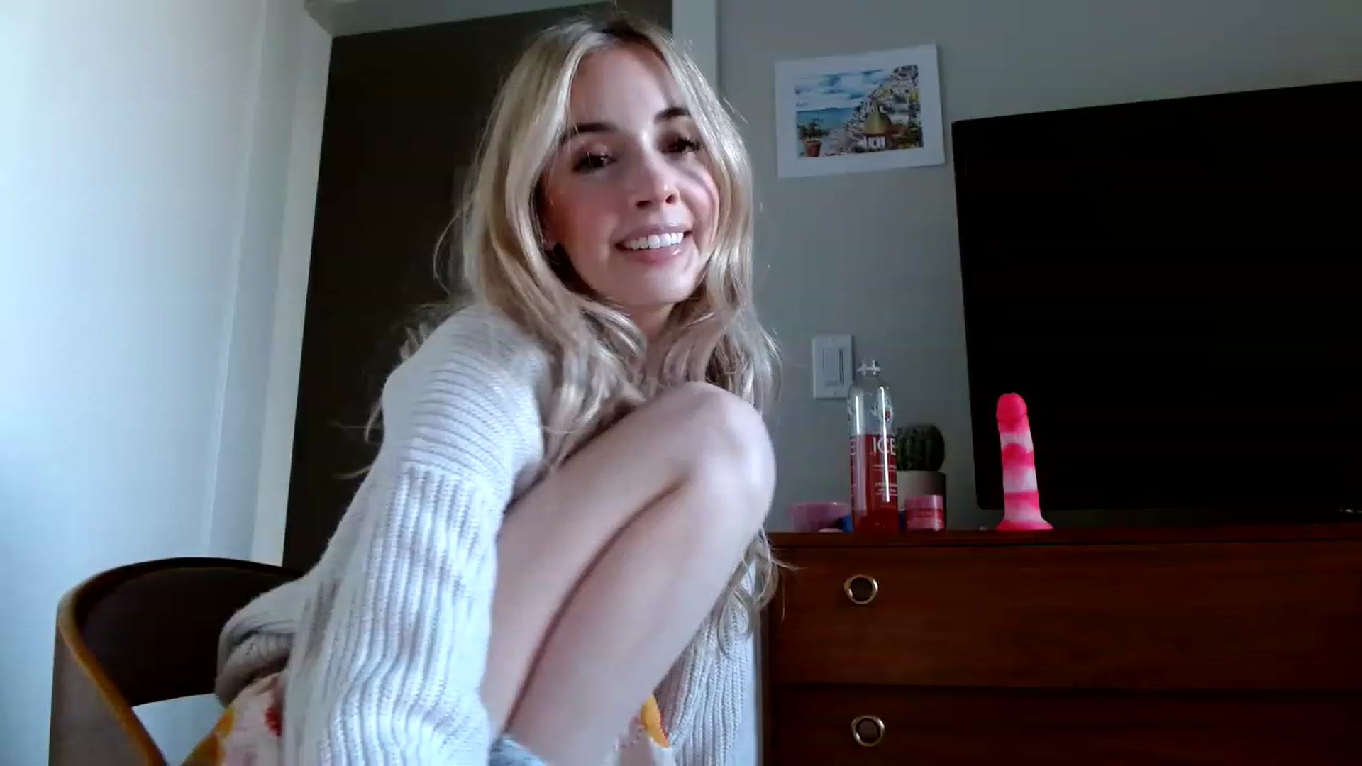 Gallery image thumbnail from Vegansoda's myfreecams stream on, 01/21/2023, 22:09 image 5 of 20
