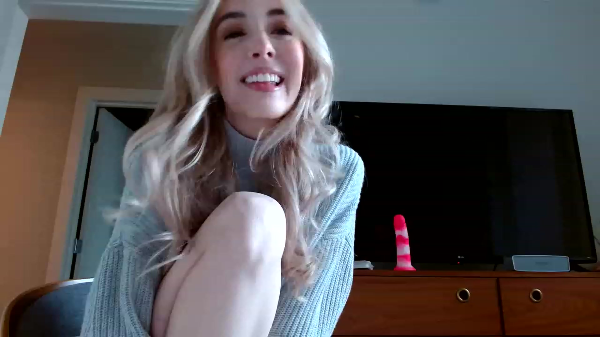 Gallery image thumbnail from Vegansoda's myfreecams stream on, 01/26/2023, 21:04 image 1 of 20