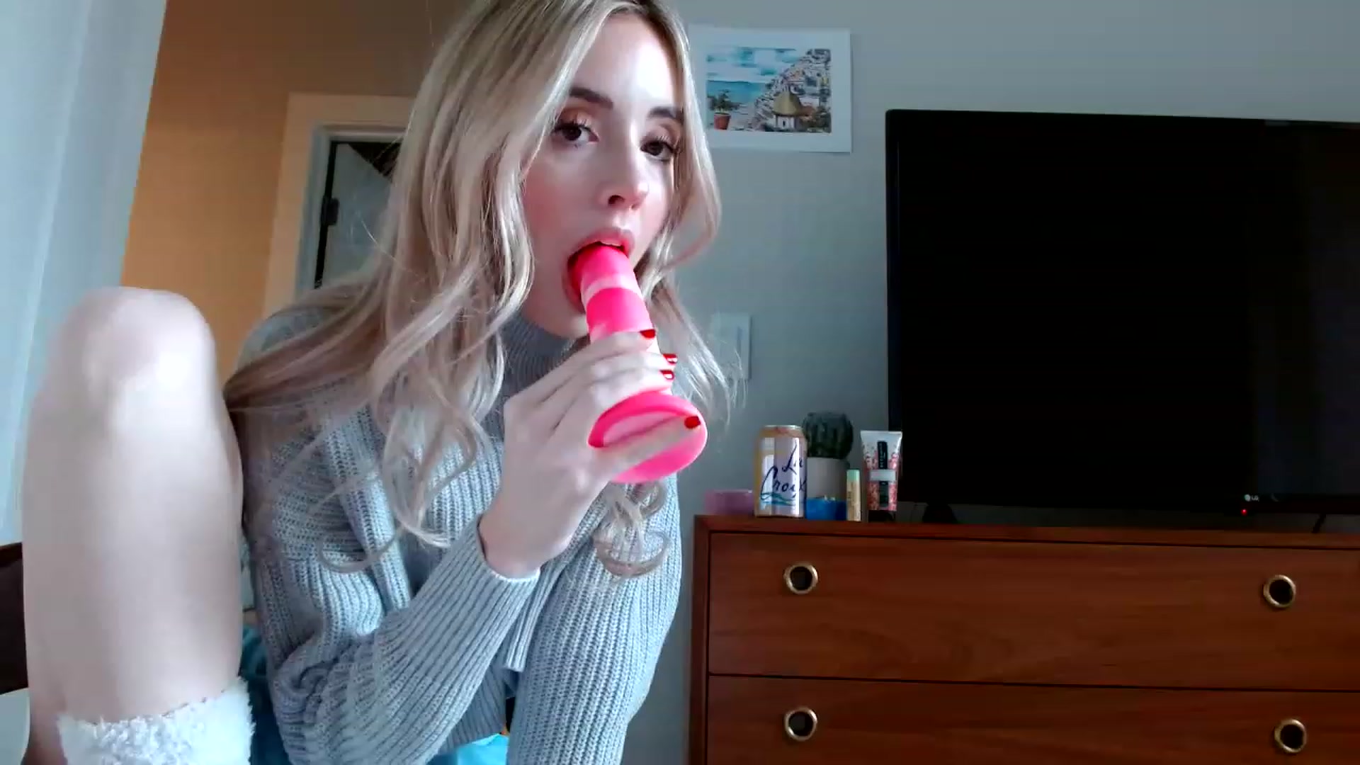 Gallery image thumbnail from Vegansoda's myfreecams stream on, 01/26/2023, 21:04 image 11 of 20