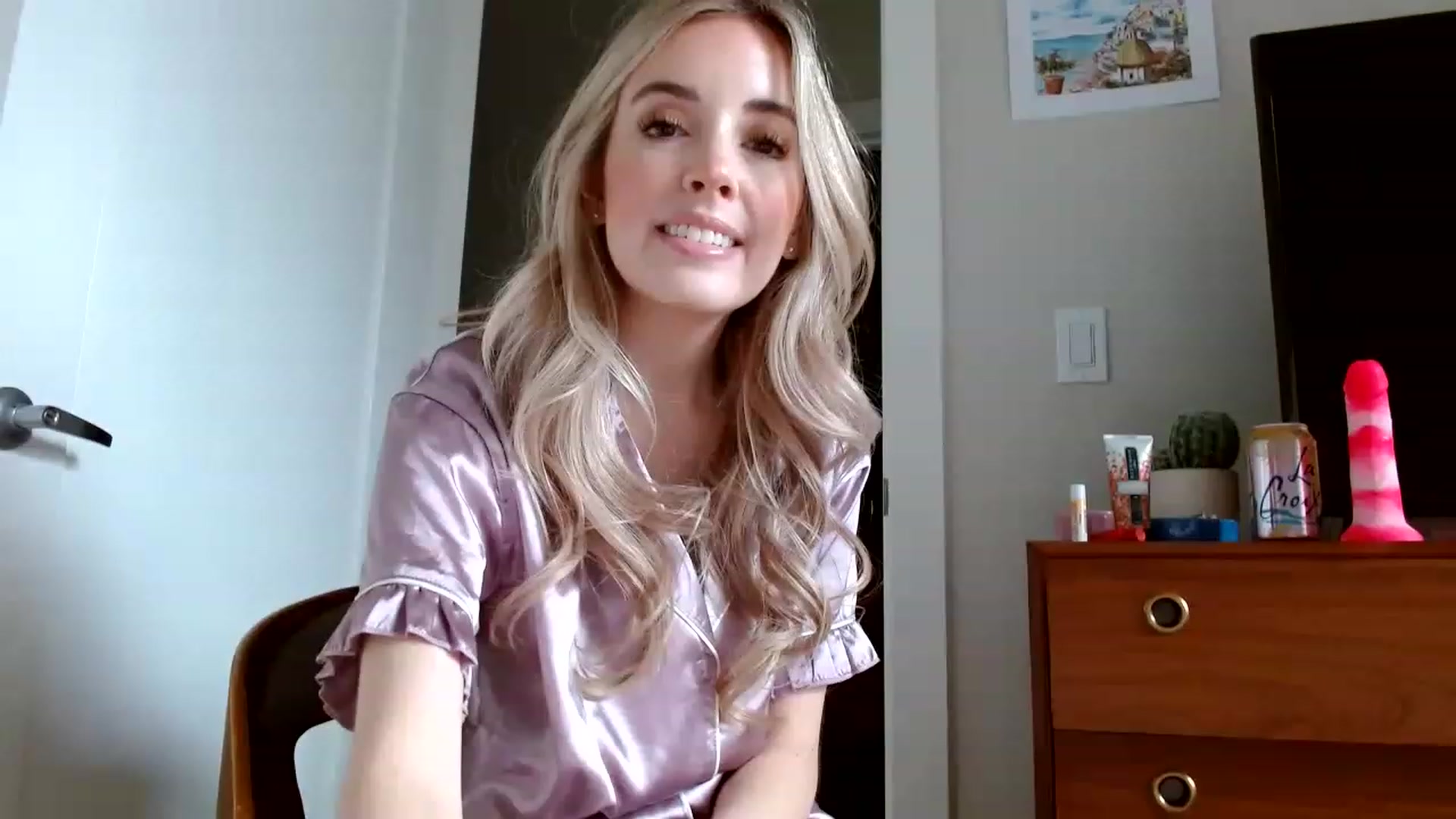 Gallery image thumbnail from Vegansoda's myfreecams stream on, 01/28/2023, 19:20 image 10 of 20